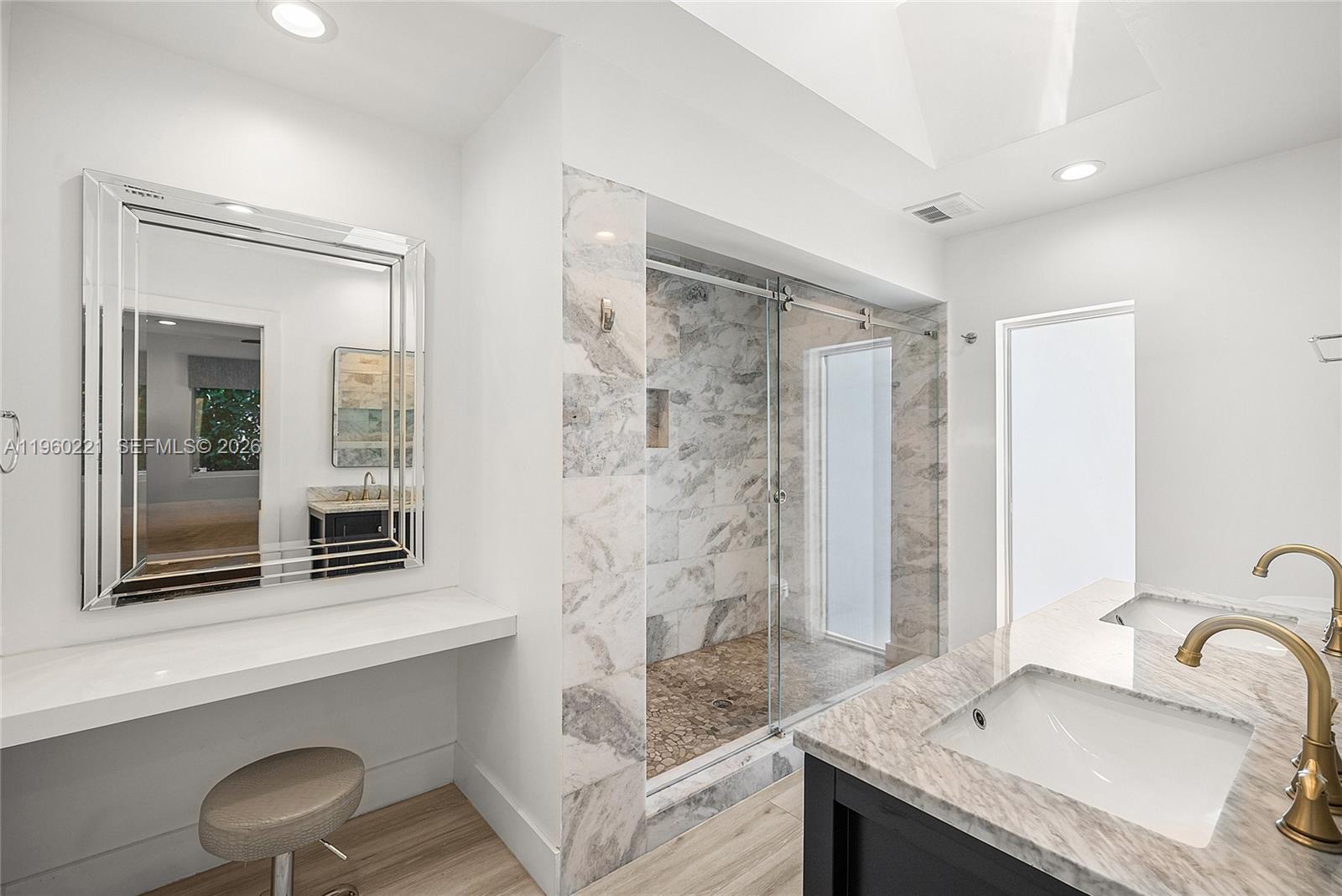 LAKE PLACID - Residential