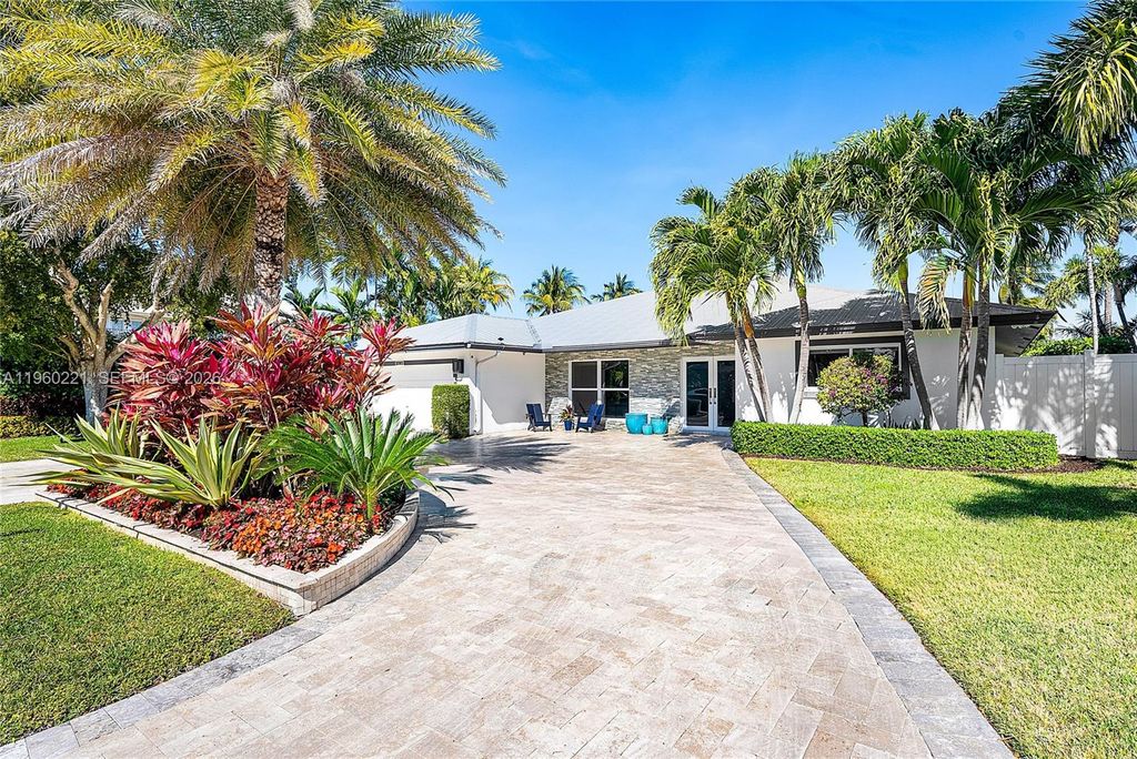 Photo of 2809 NE 32nd St, Lighthouse Point, FL 33064 (MLS # A11960221)