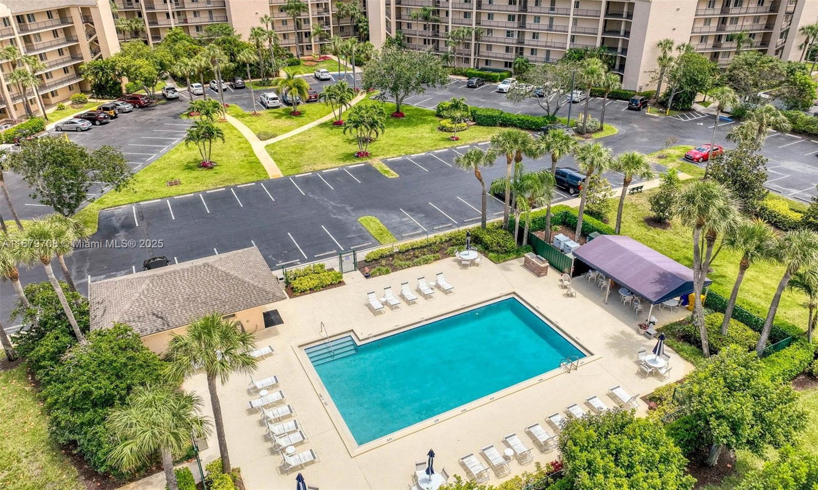 JUPITER BAY EAST CONDO - Residential