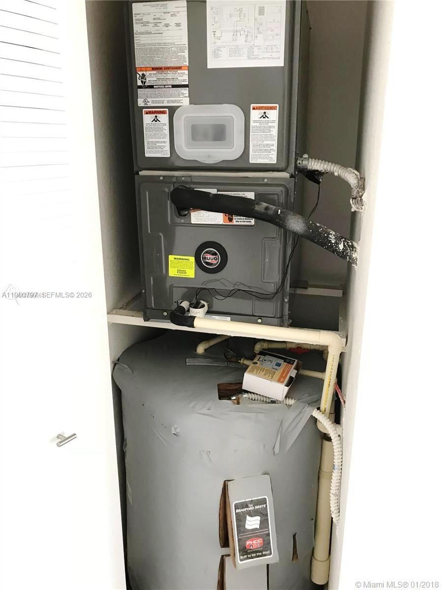 CENTURY PARK WEST - Residential Lease