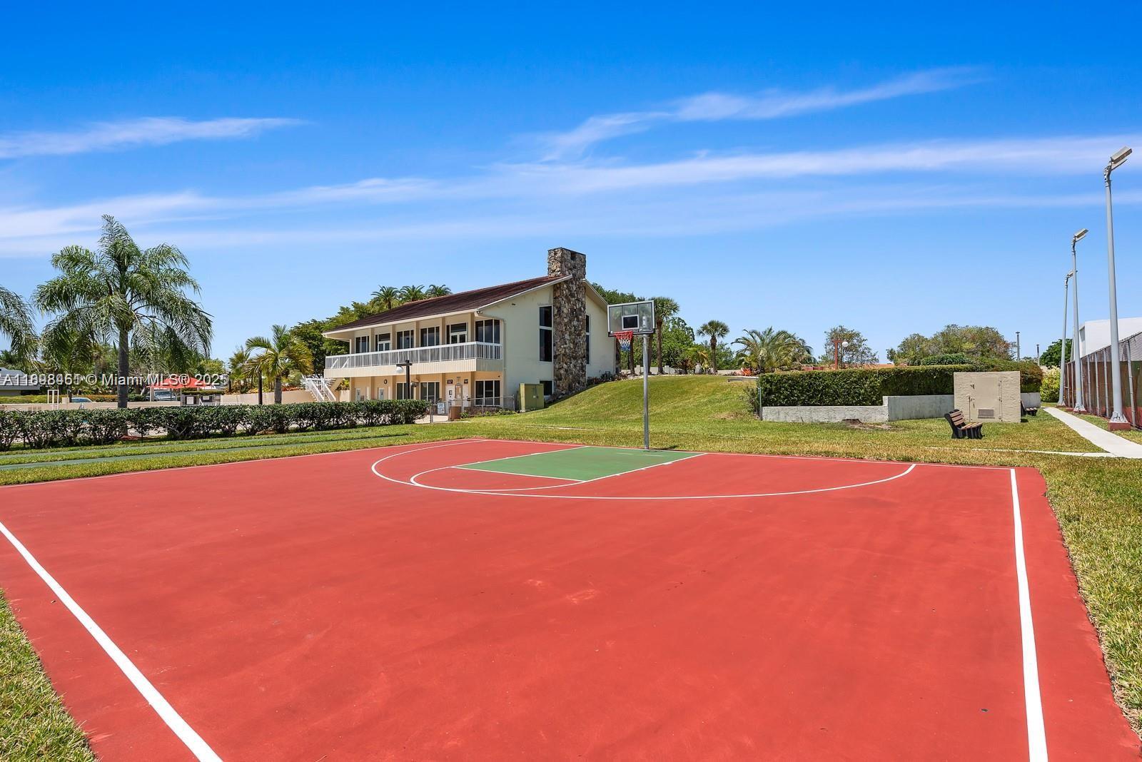 CAMINO CIRCLE CONDO - Residential