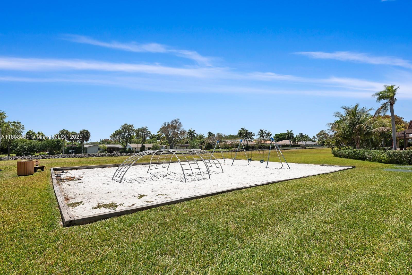 CAMINO CIRCLE CONDO - Residential