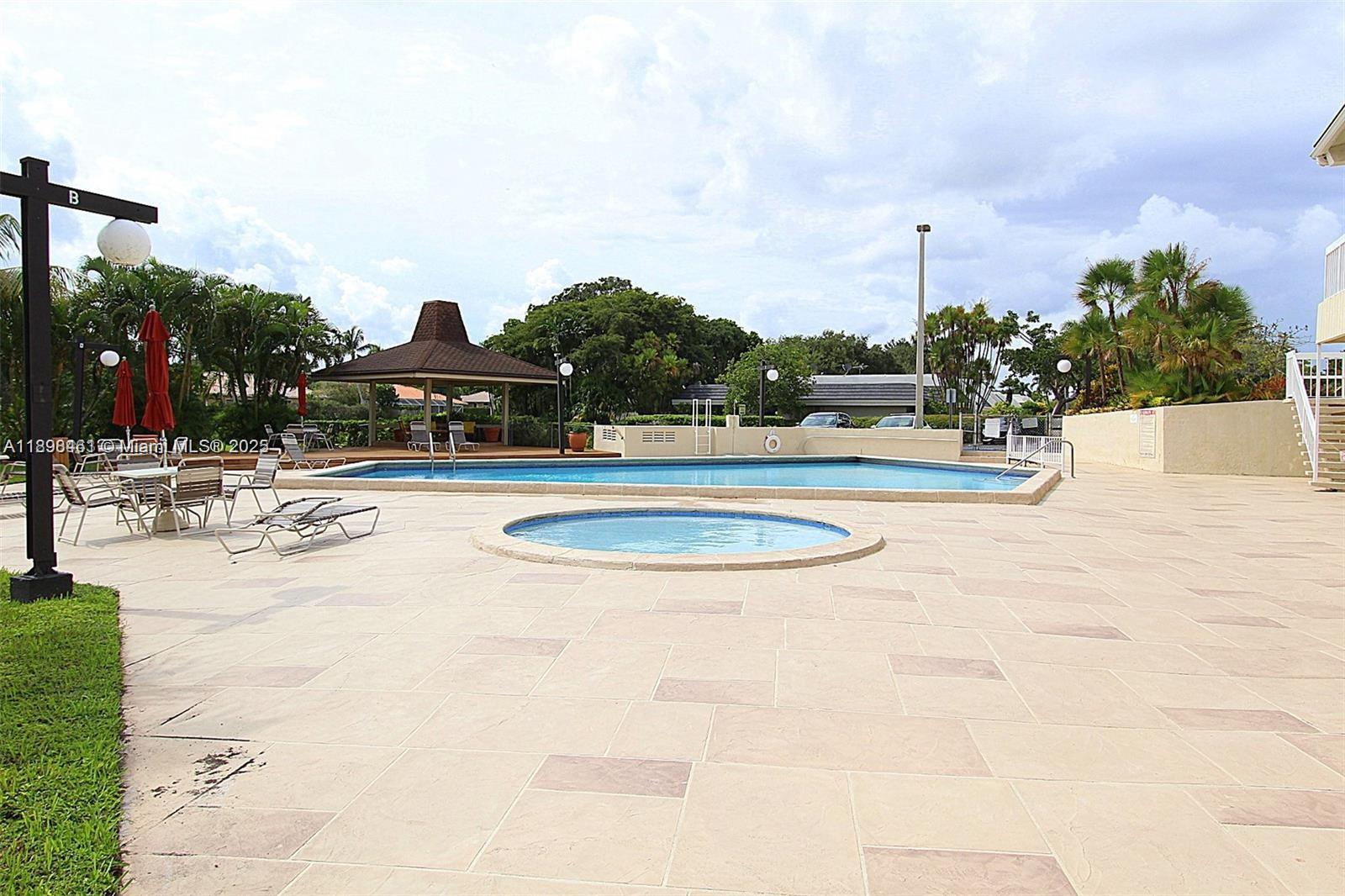 CAMINO CIRCLE CONDO - Residential