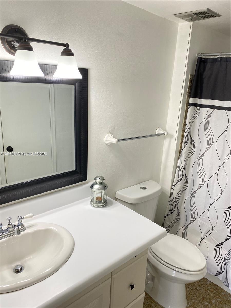 CAMINO CIRCLE CONDO - Residential