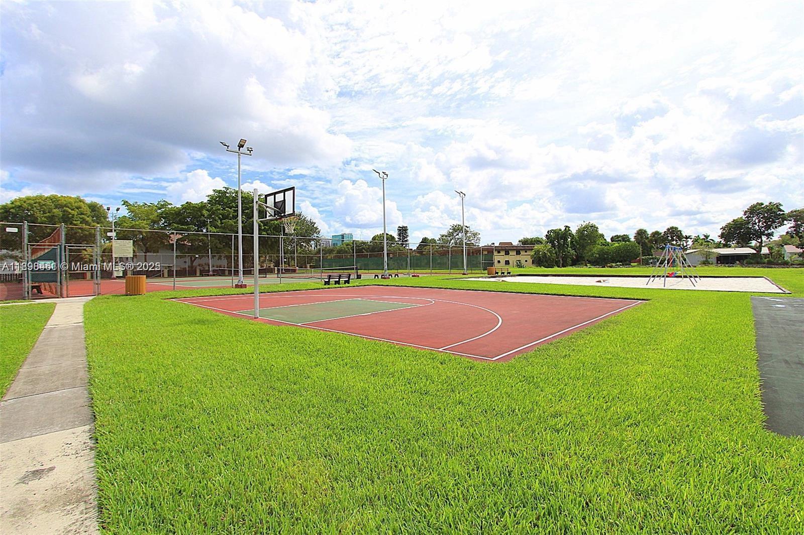 CAMINO CIRCLE CONDO - Residential