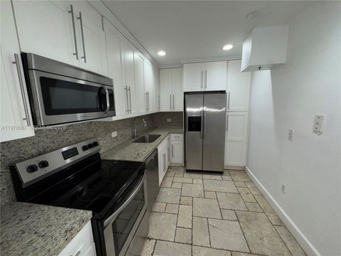 20505 E Country Club Dr 135 Aventura FL 33180