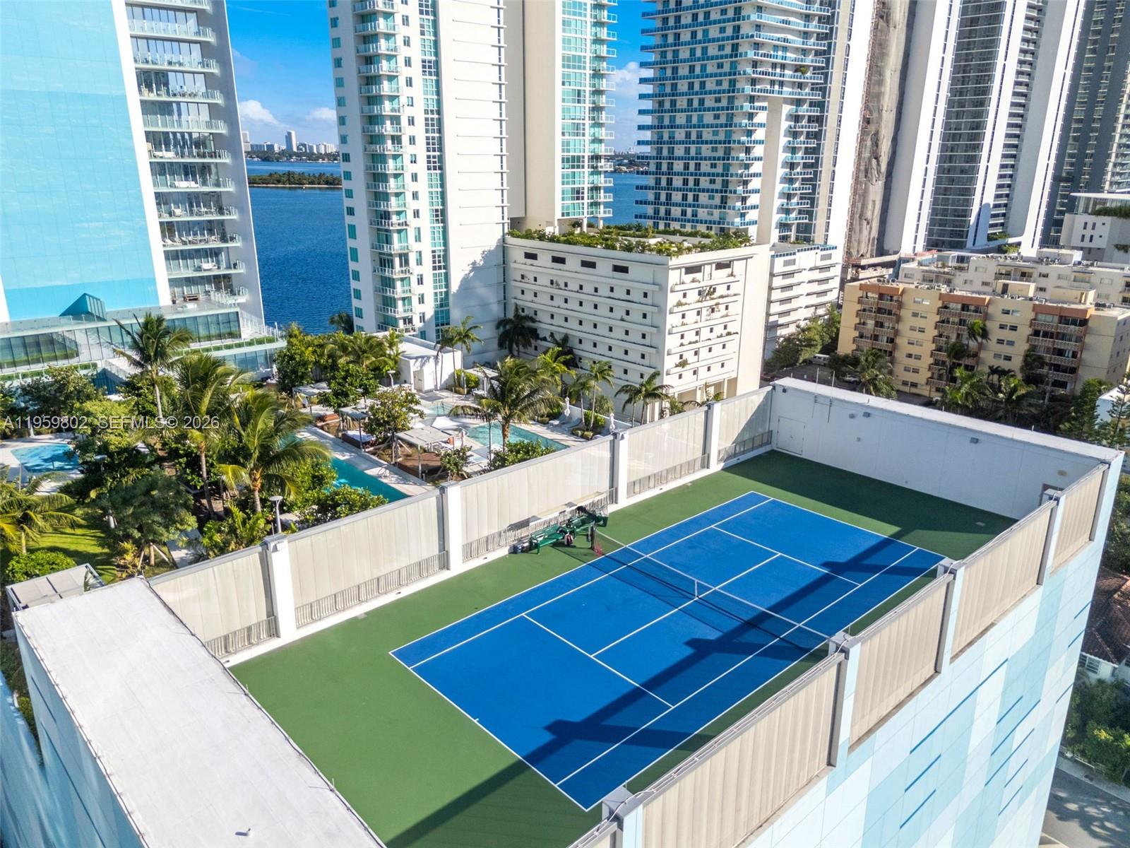 ESCOTTONIA PARK - Residential