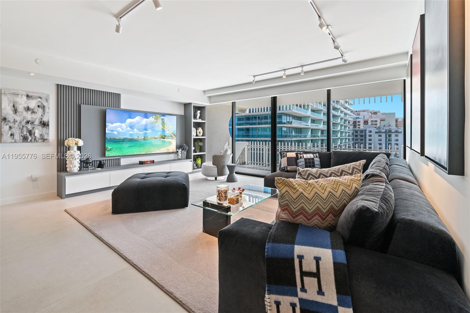 10205 Collins Ave 1203