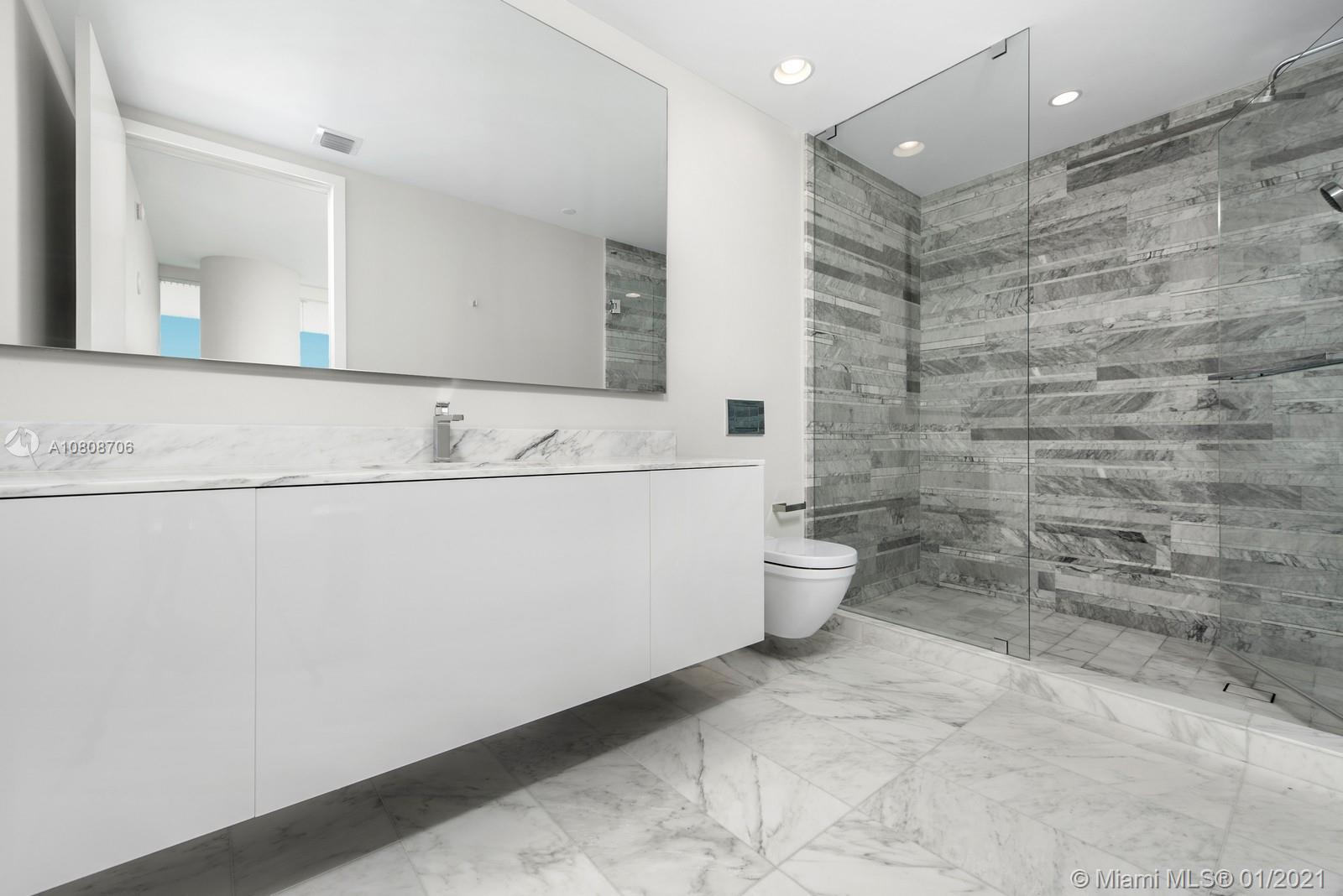 OCEANA BAL HARBOUR CONDO - Residential