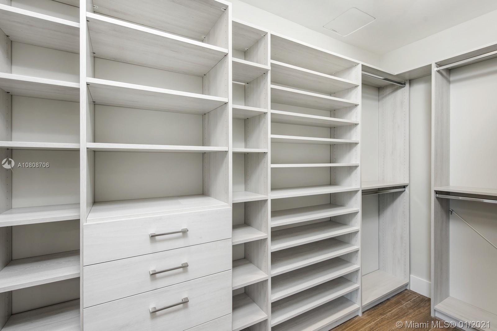 OCEANA BAL HARBOUR CONDO - Residential