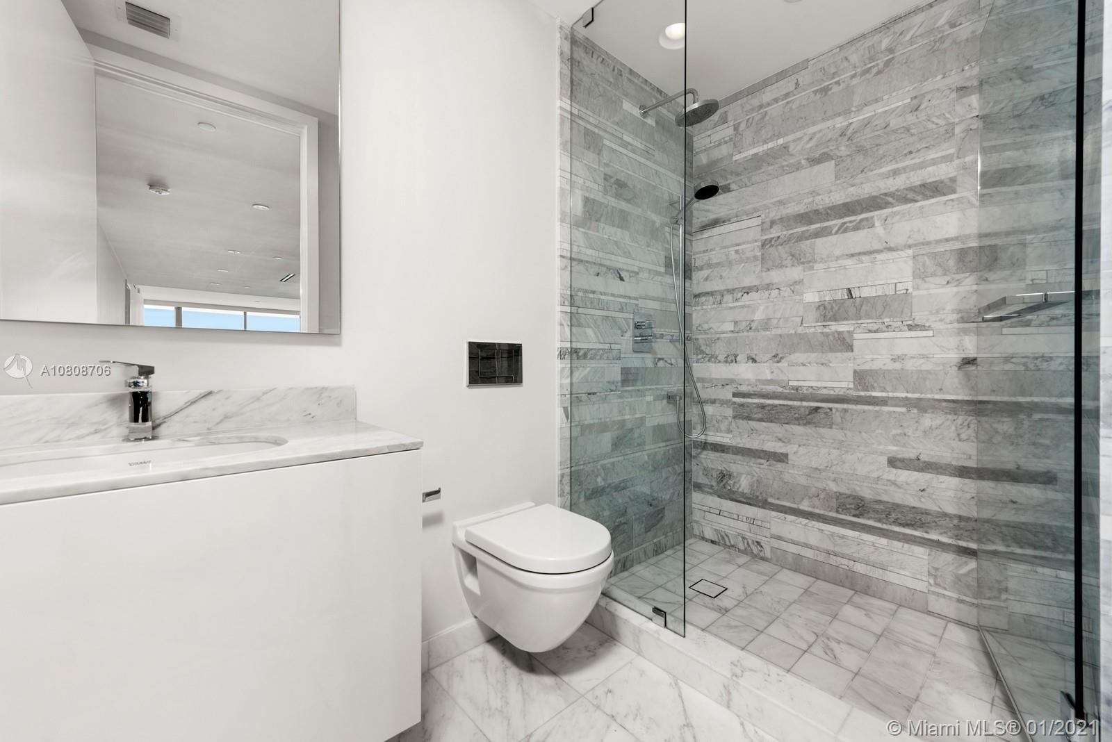 OCEANA BAL HARBOUR CONDO - Residential