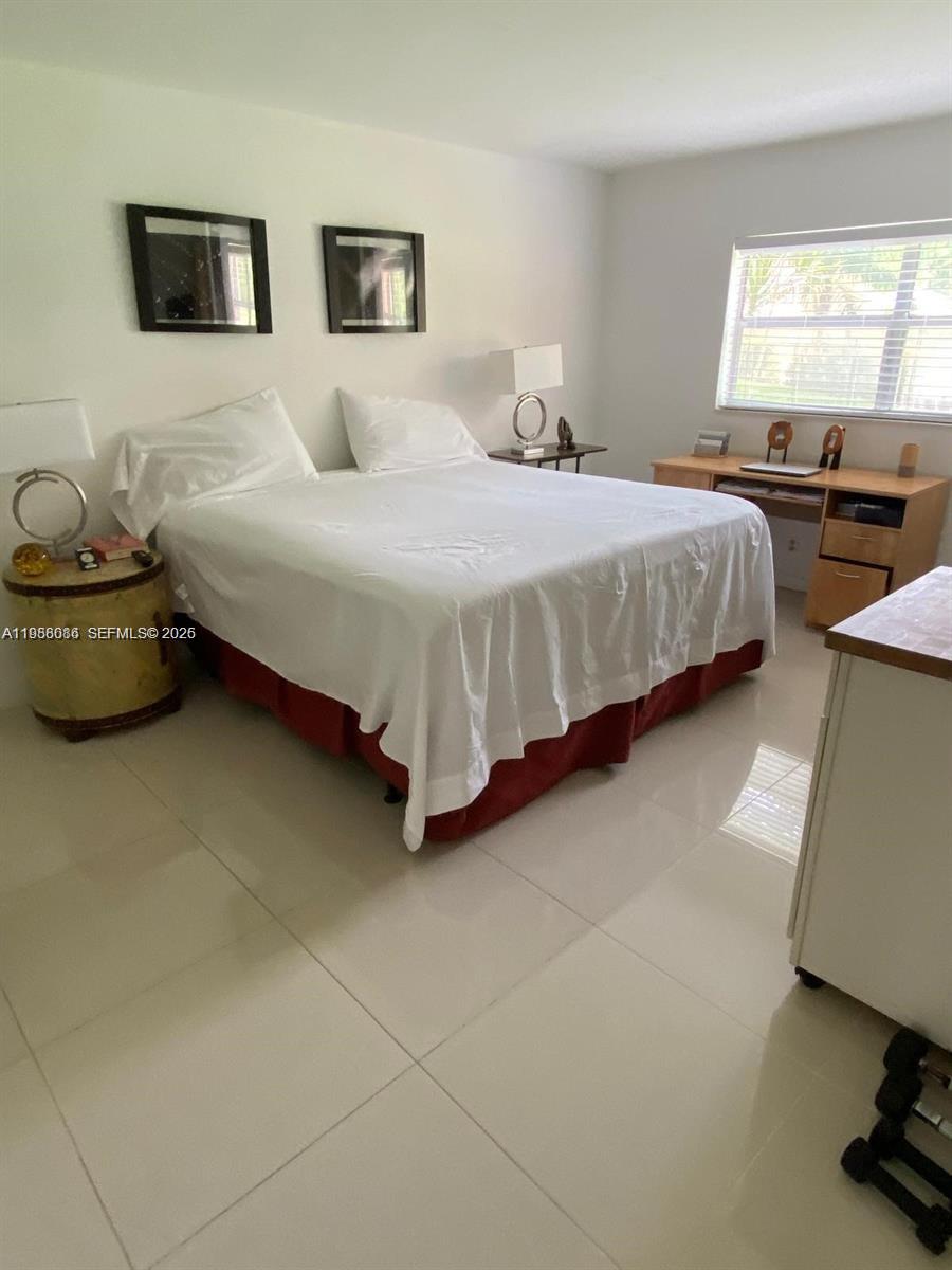 GREENS CONDO APTS PHASE I - Residential