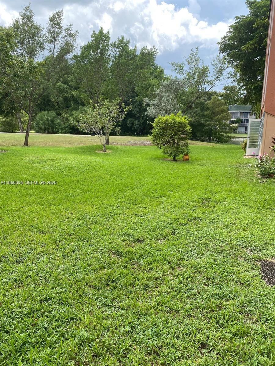 GREENS CONDO APTS PHASE I - Residential