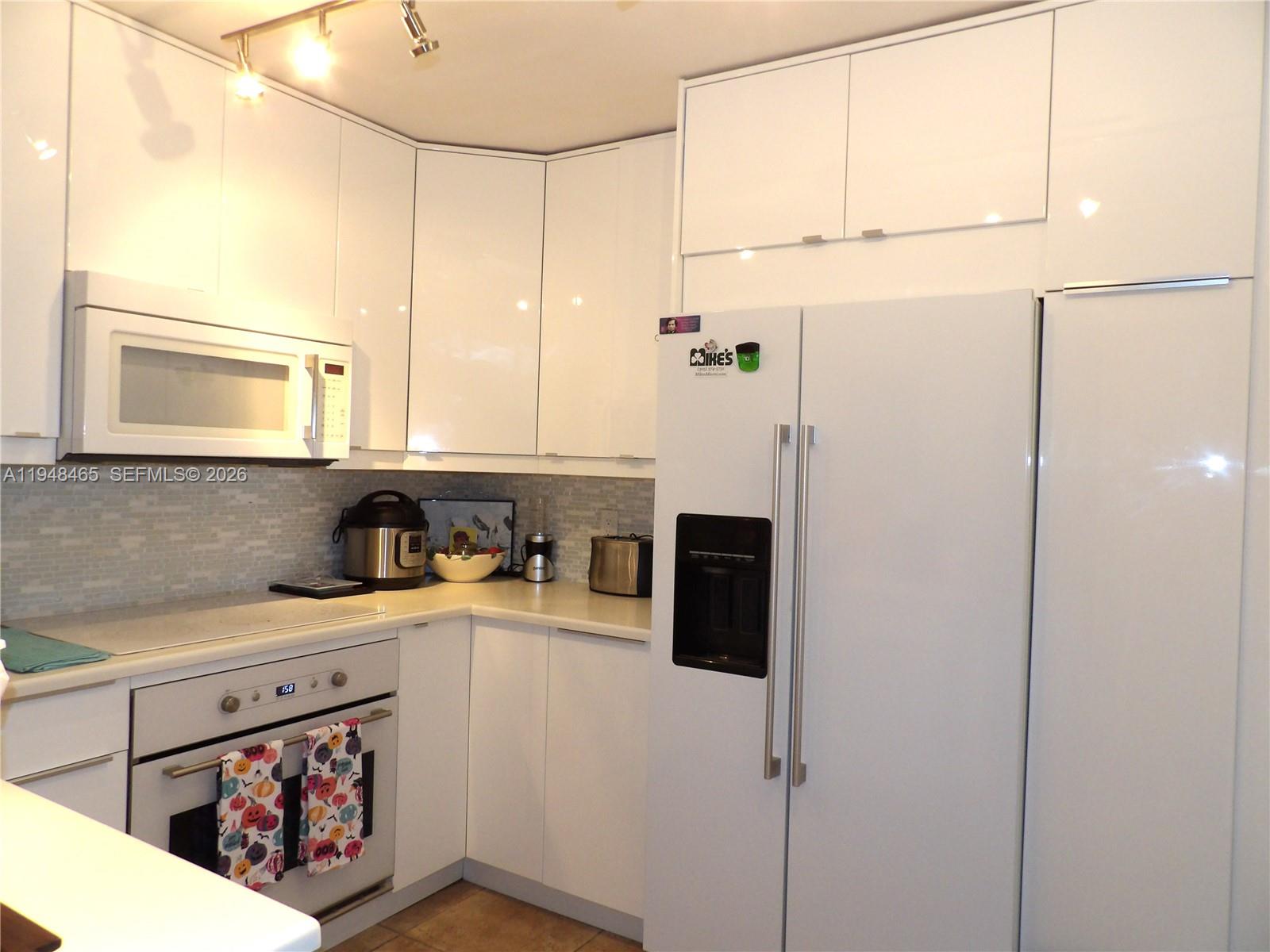 VENETIA CONDO - Residential