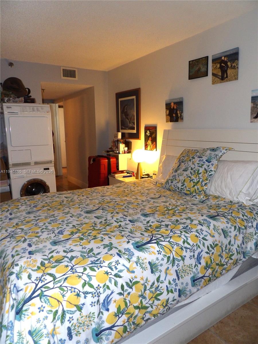 VENETIA CONDO - Residential