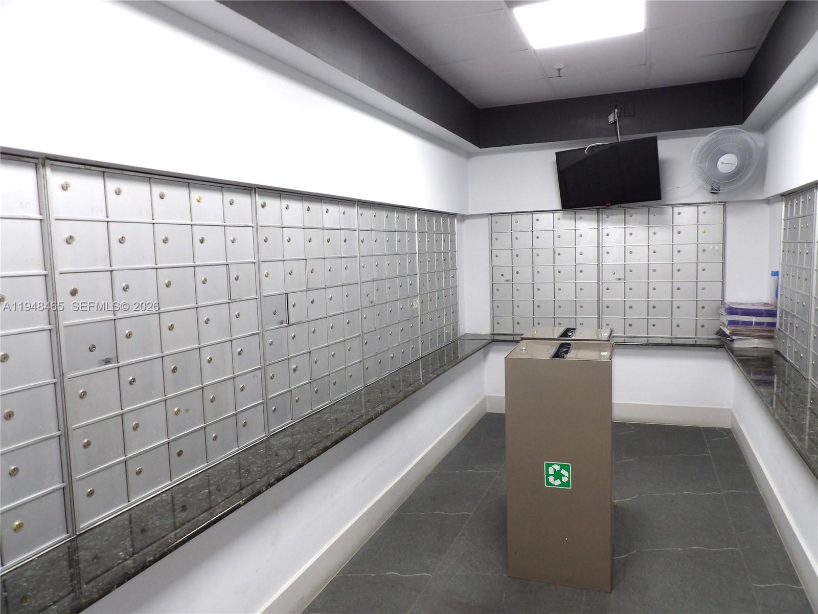 VENETIA CONDO - Residential