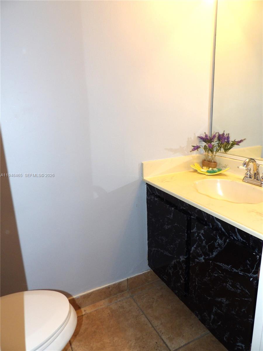 VENETIA CONDO - Residential