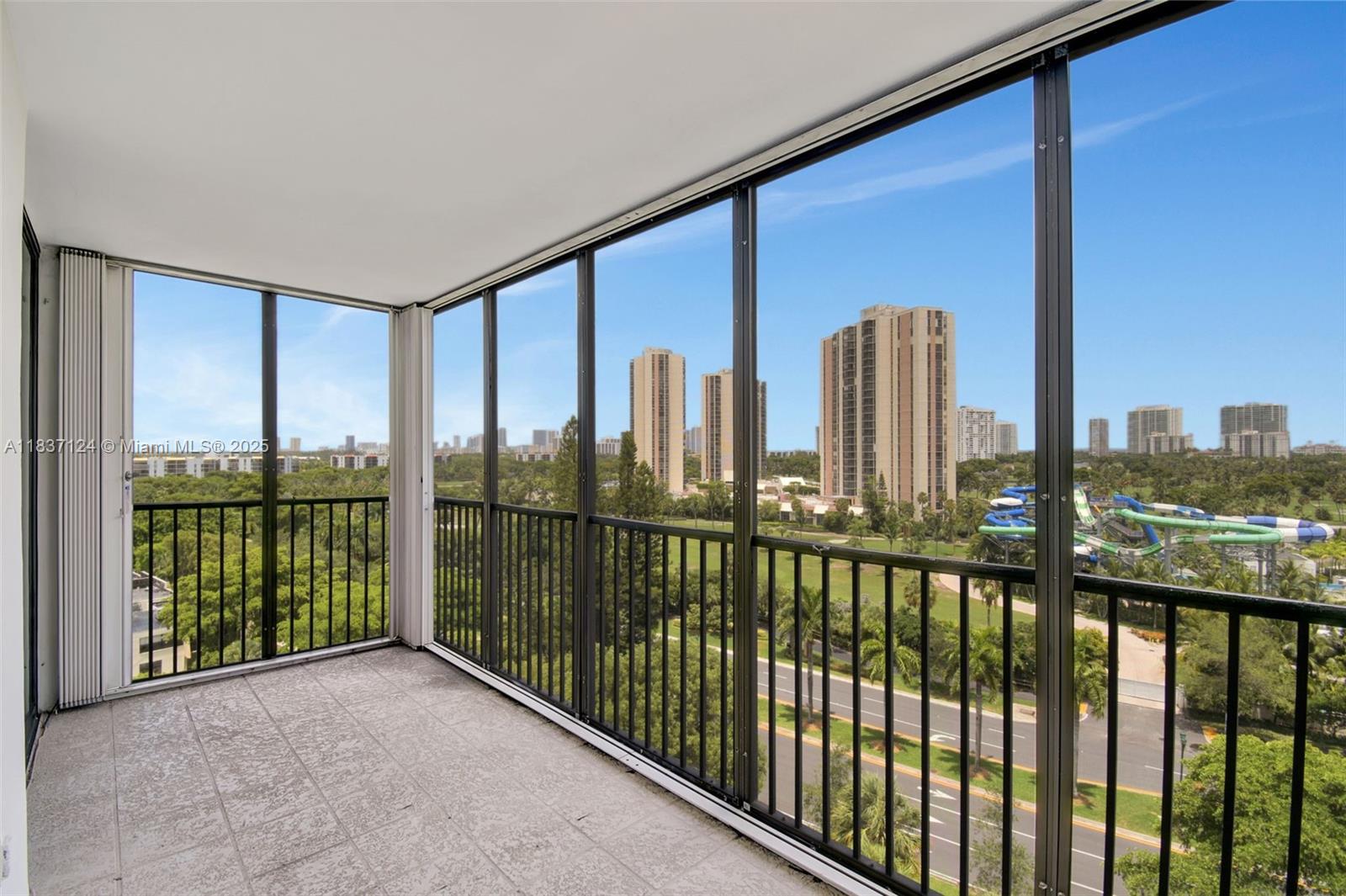 BONAVIDA CONDO - Residential