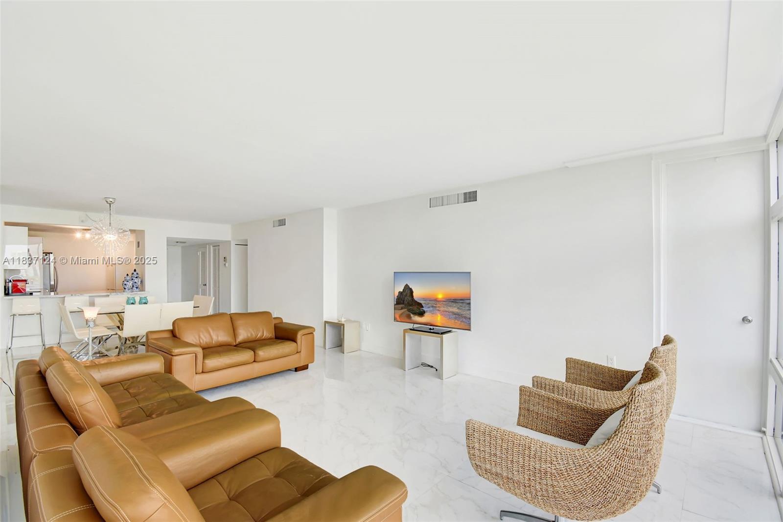 BONAVIDA CONDO - Residential