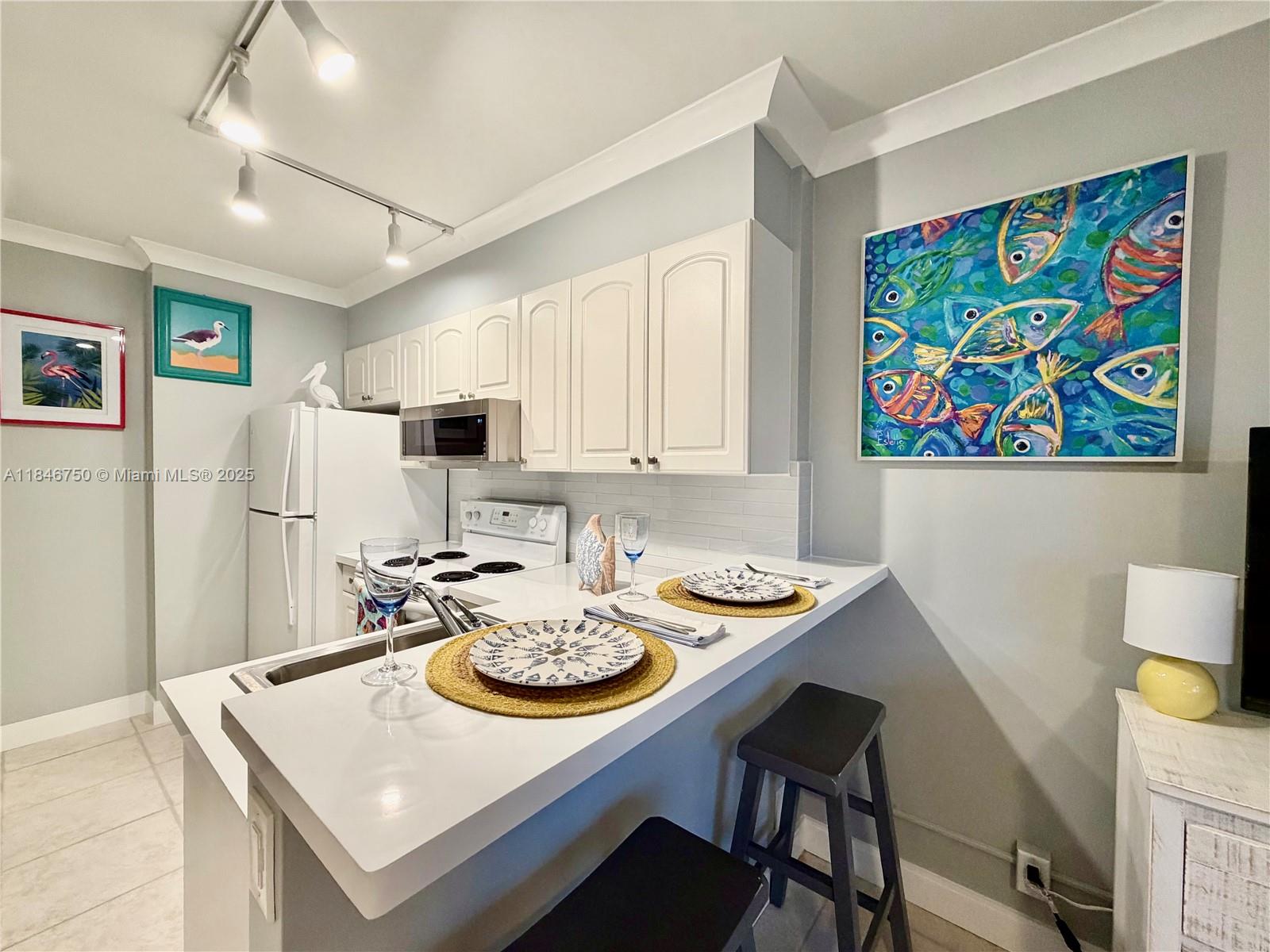 INTERNATIONAL STUDIO APT - Residential Lease