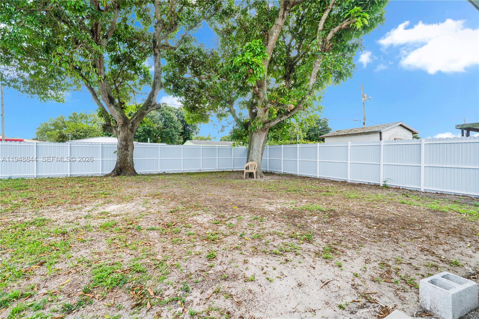 ELEANOR PARK - Residential