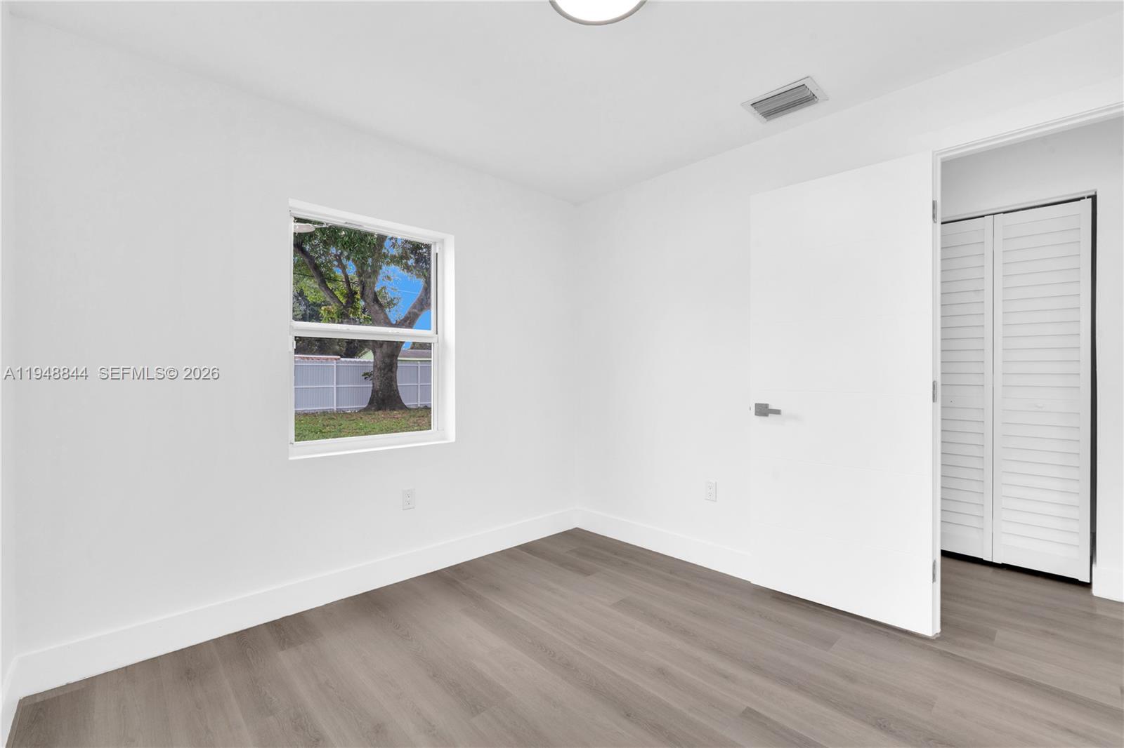 ELEANOR PARK - Residential