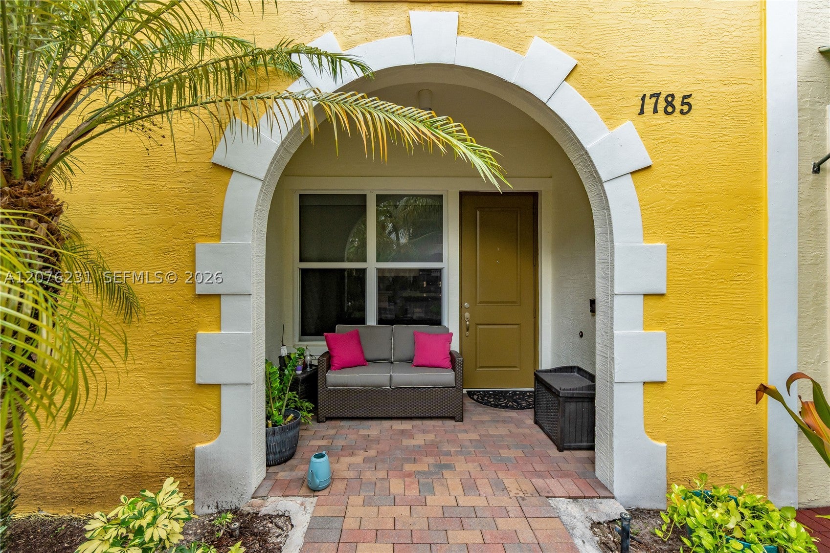 1785 NW 124th Pl, Pembroke Pines FL 33028