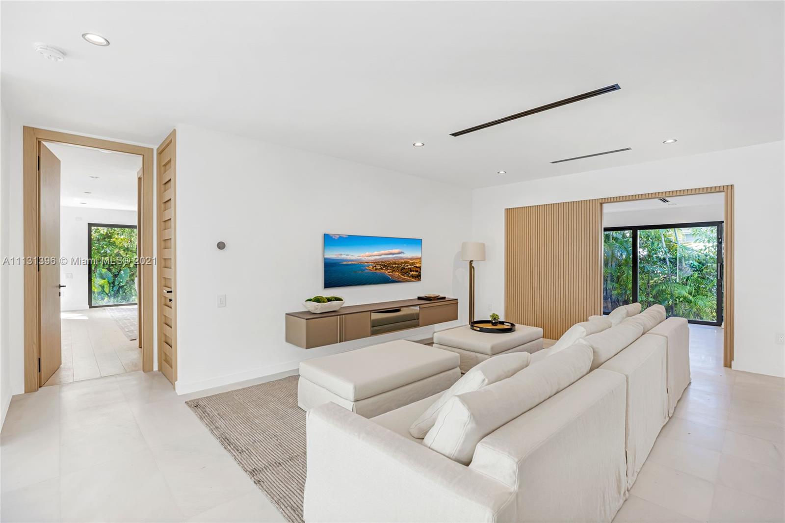 BAY HEIGHTS - Residential