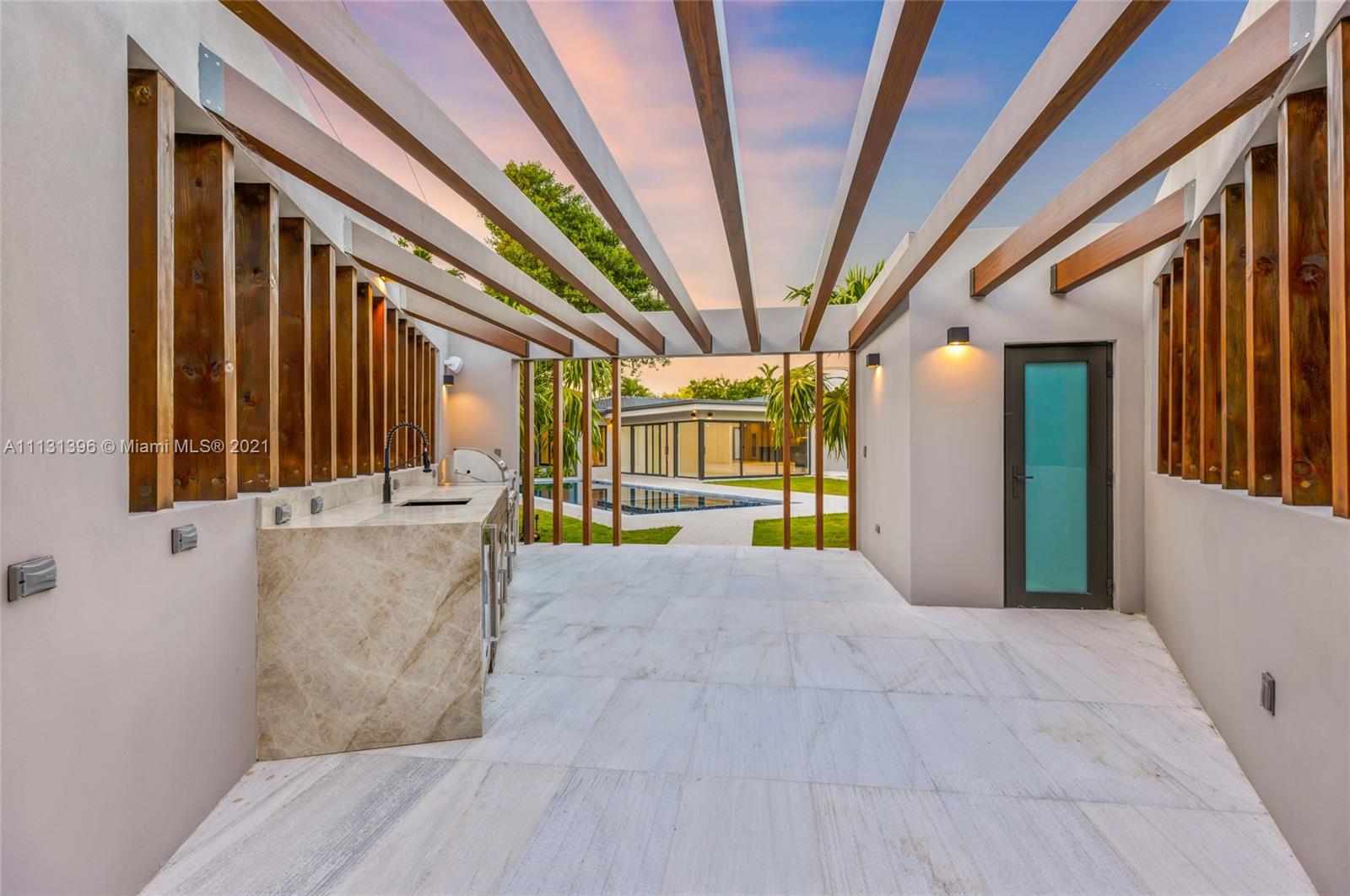 BAY HEIGHTS - Residential