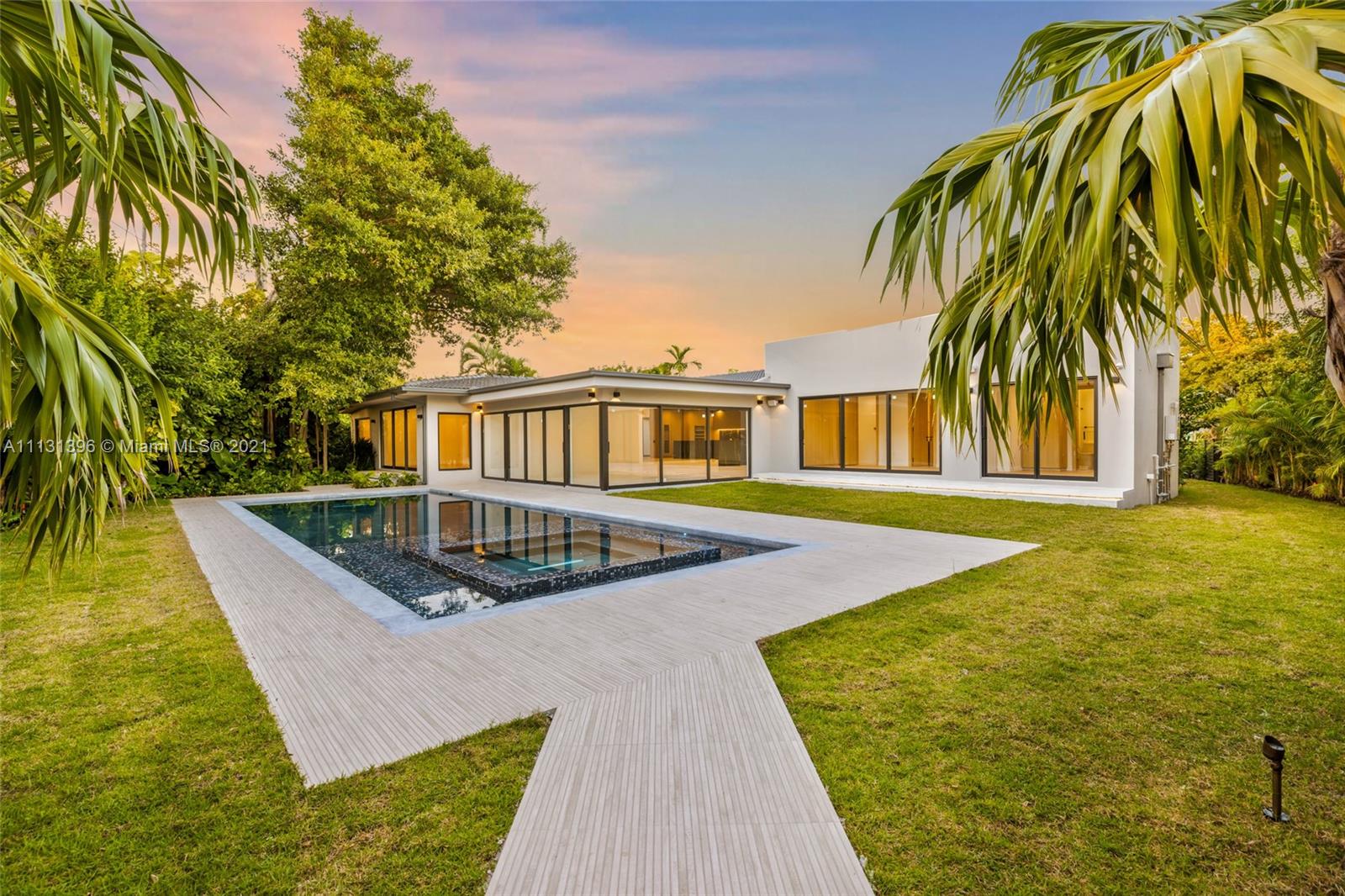 BAY HEIGHTS - Residential