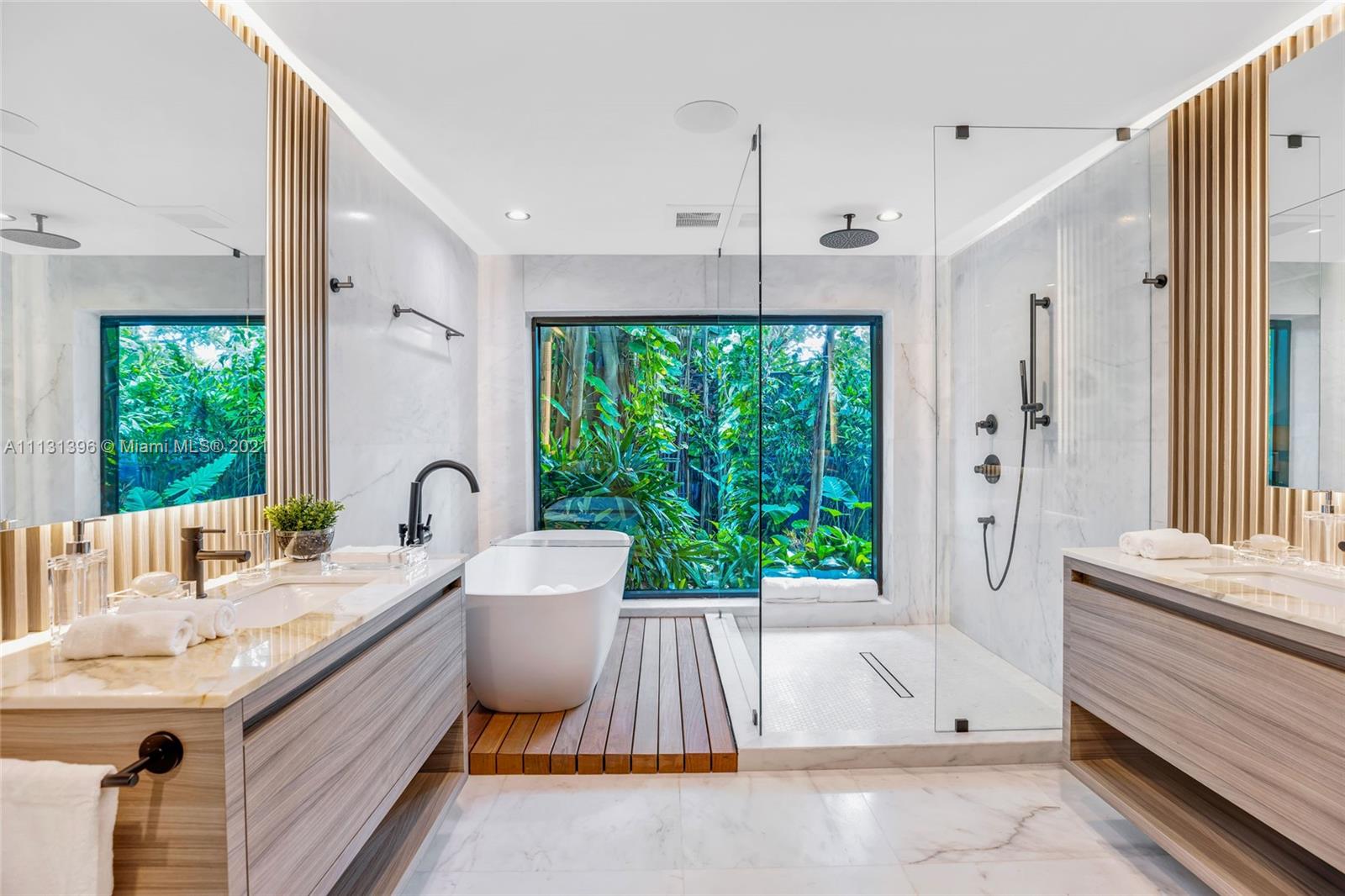 BAY HEIGHTS - Residential