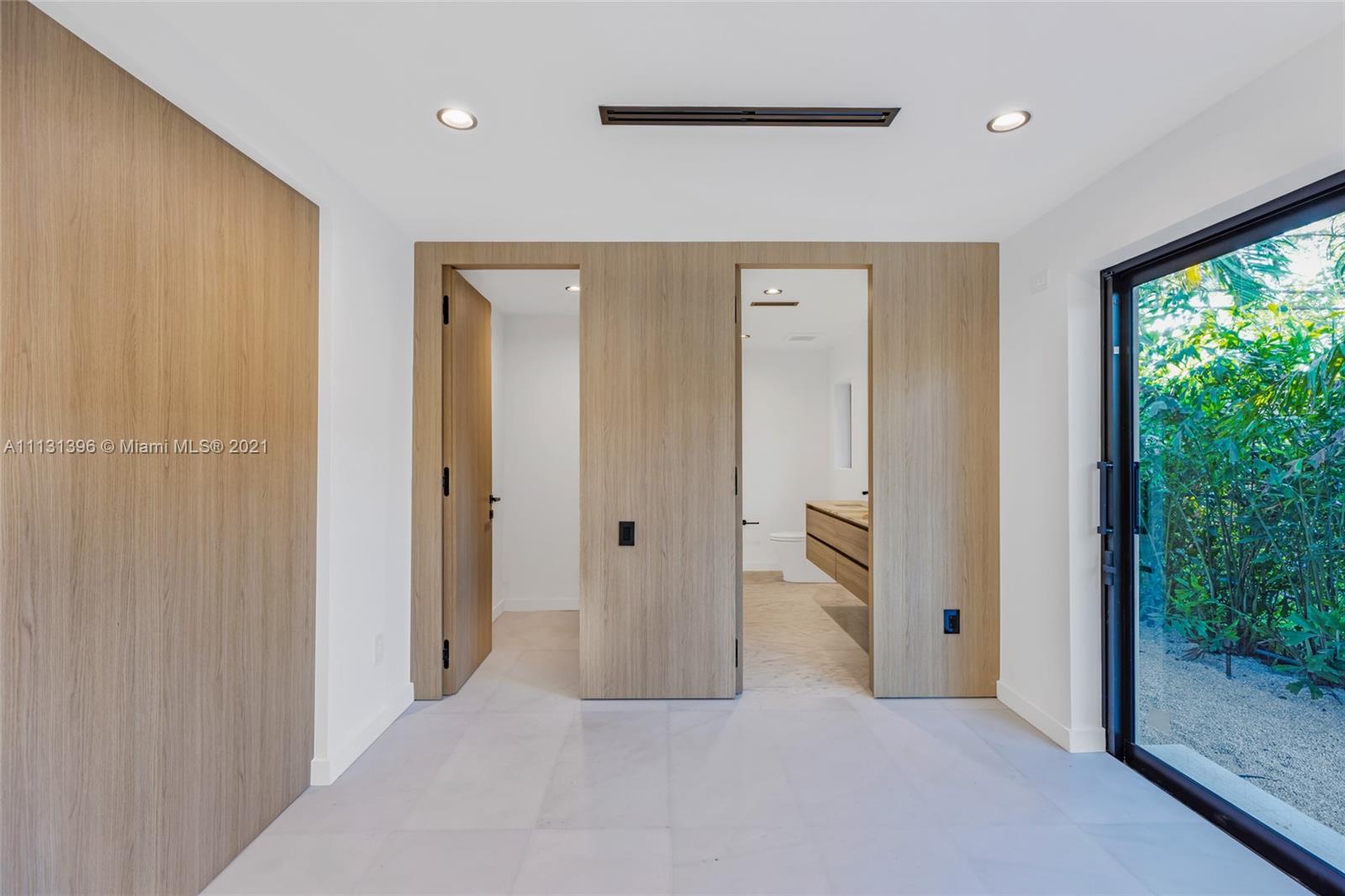 BAY HEIGHTS - Residential