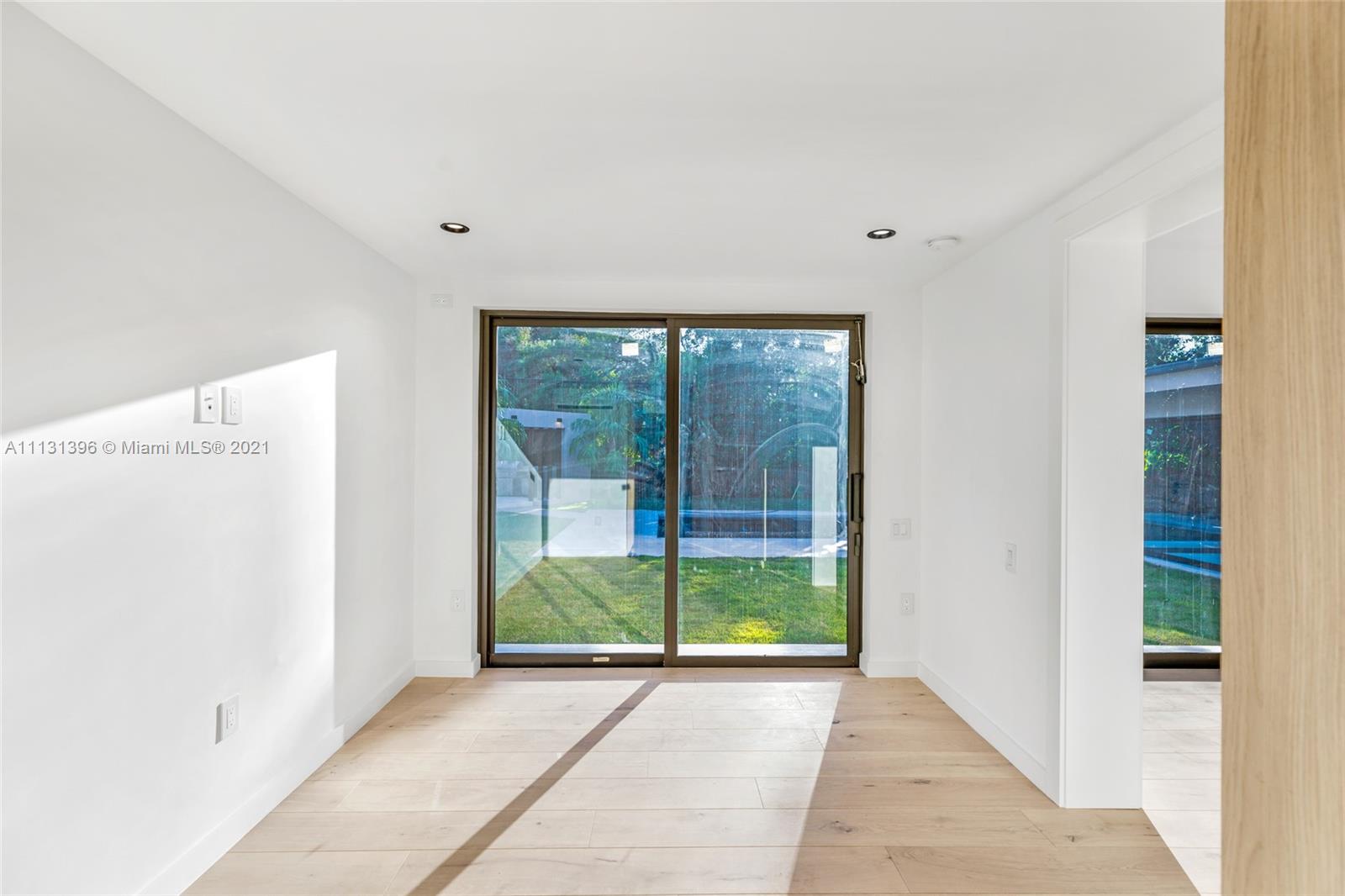 BAY HEIGHTS - Residential