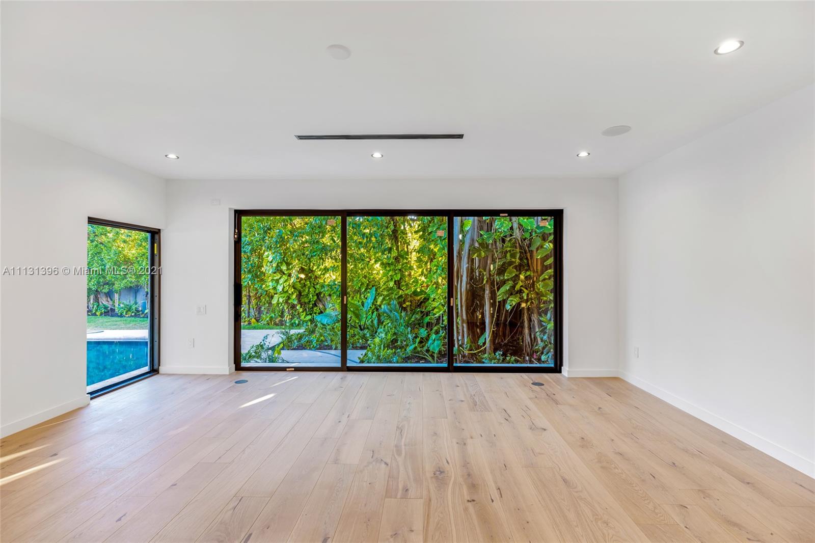 BAY HEIGHTS - Residential