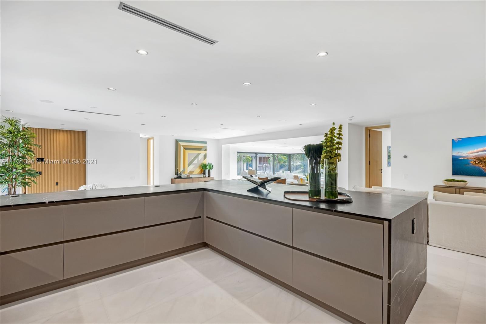 BAY HEIGHTS - Residential