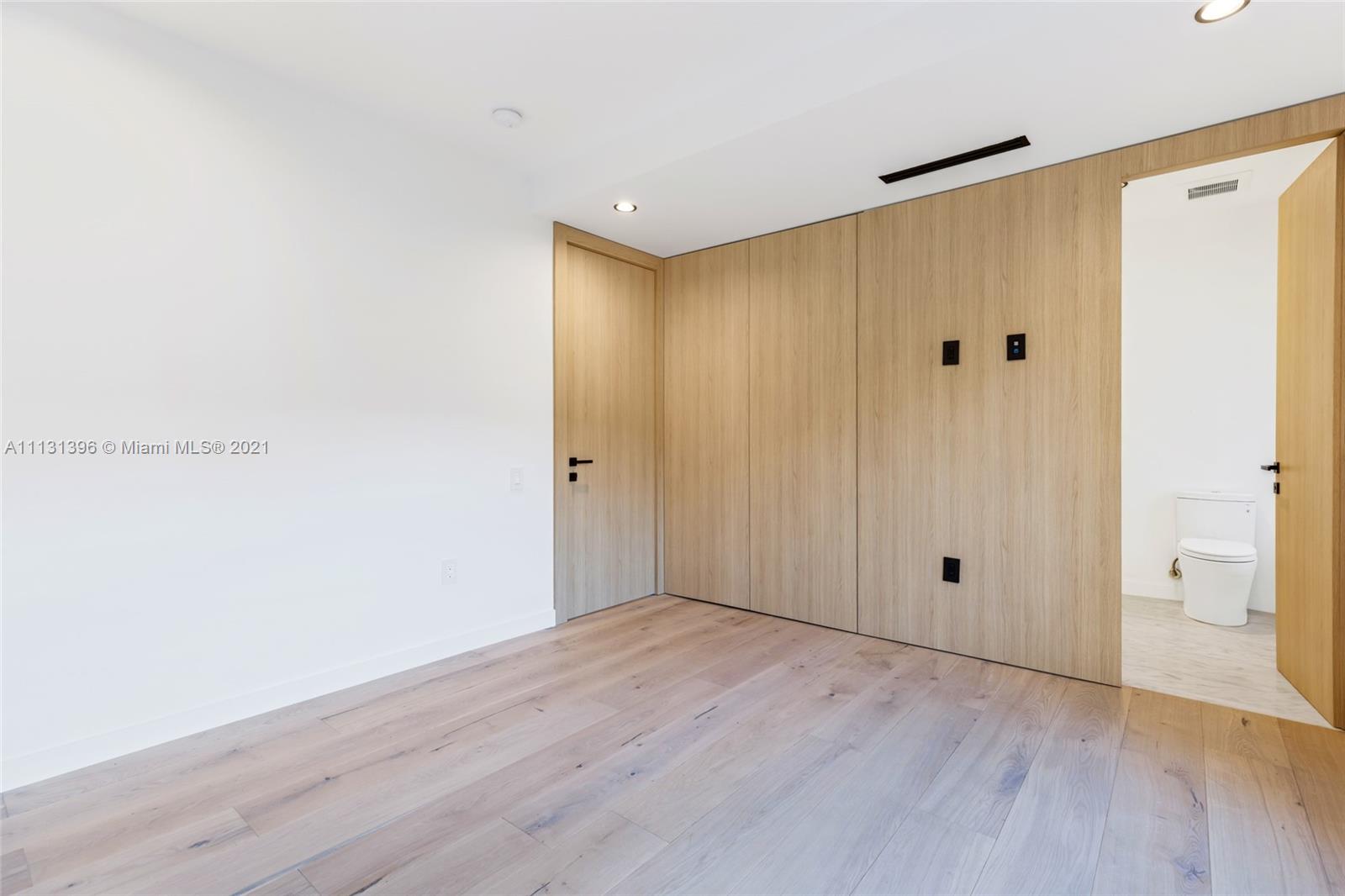 BAY HEIGHTS - Residential