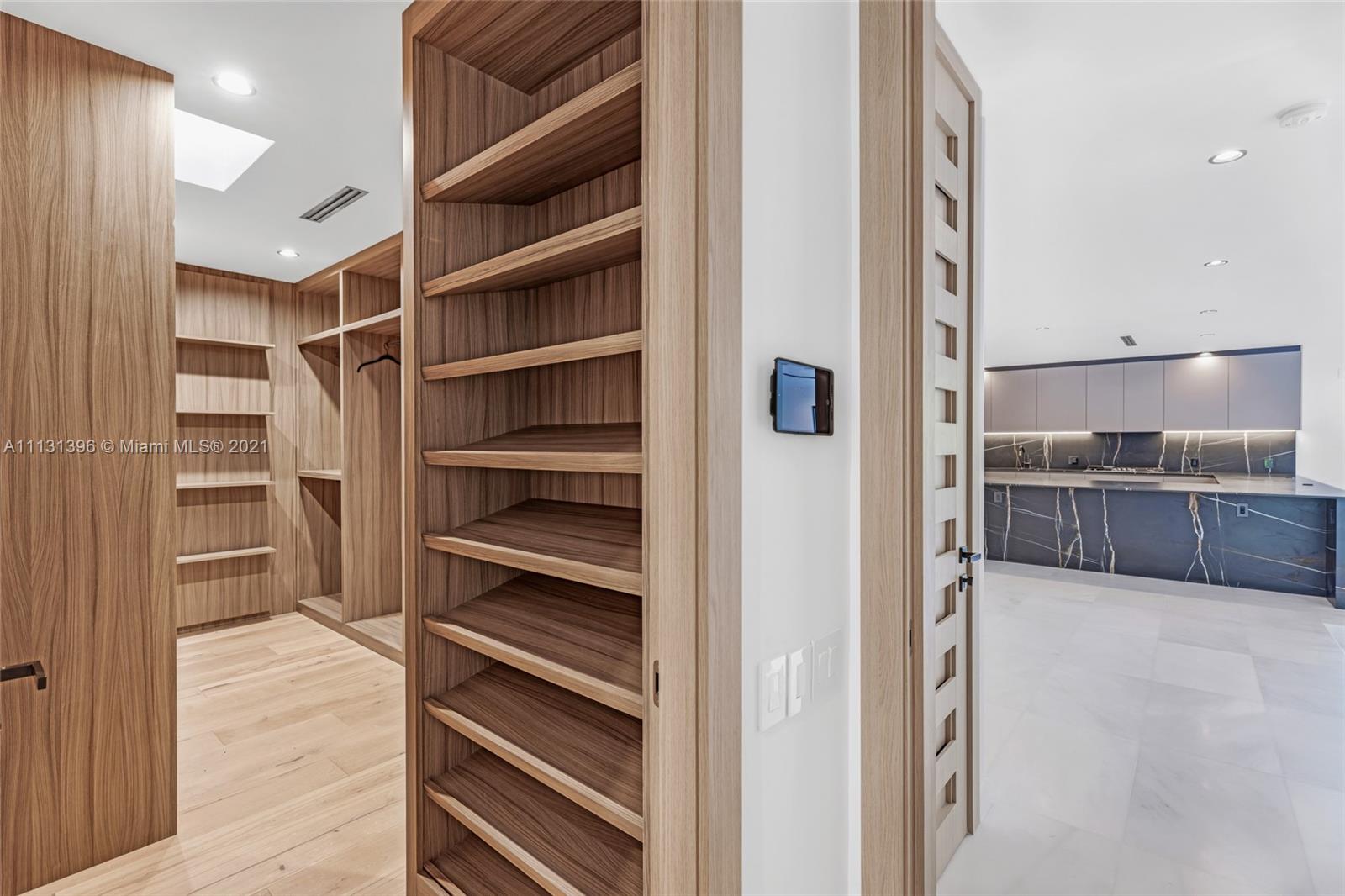 BAY HEIGHTS - Residential