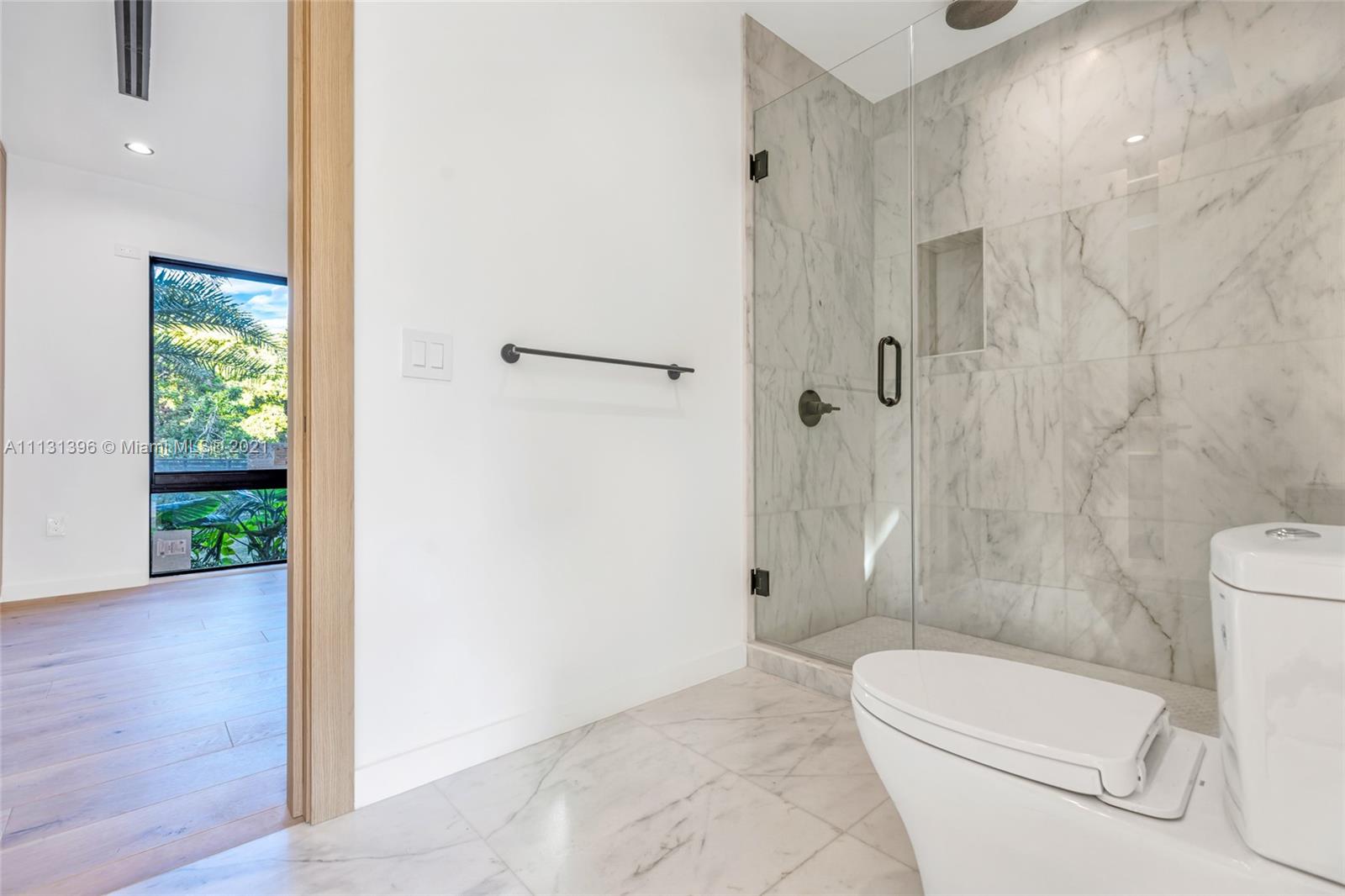 BAY HEIGHTS - Residential