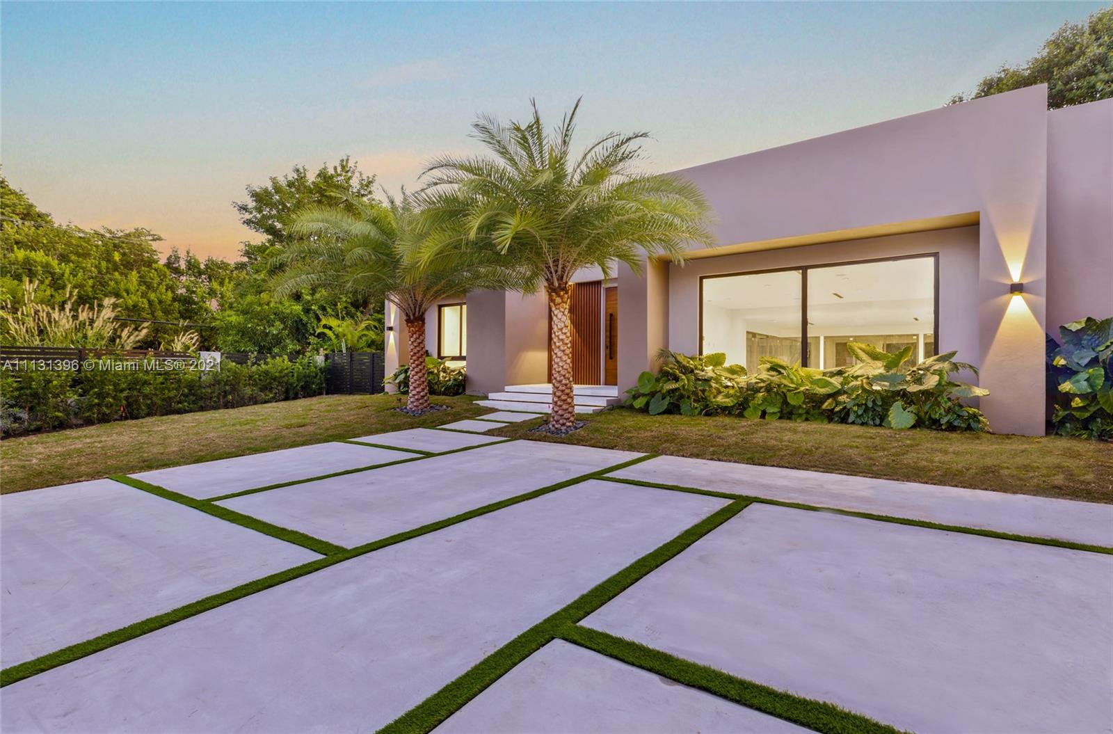 BAY HEIGHTS - Residential