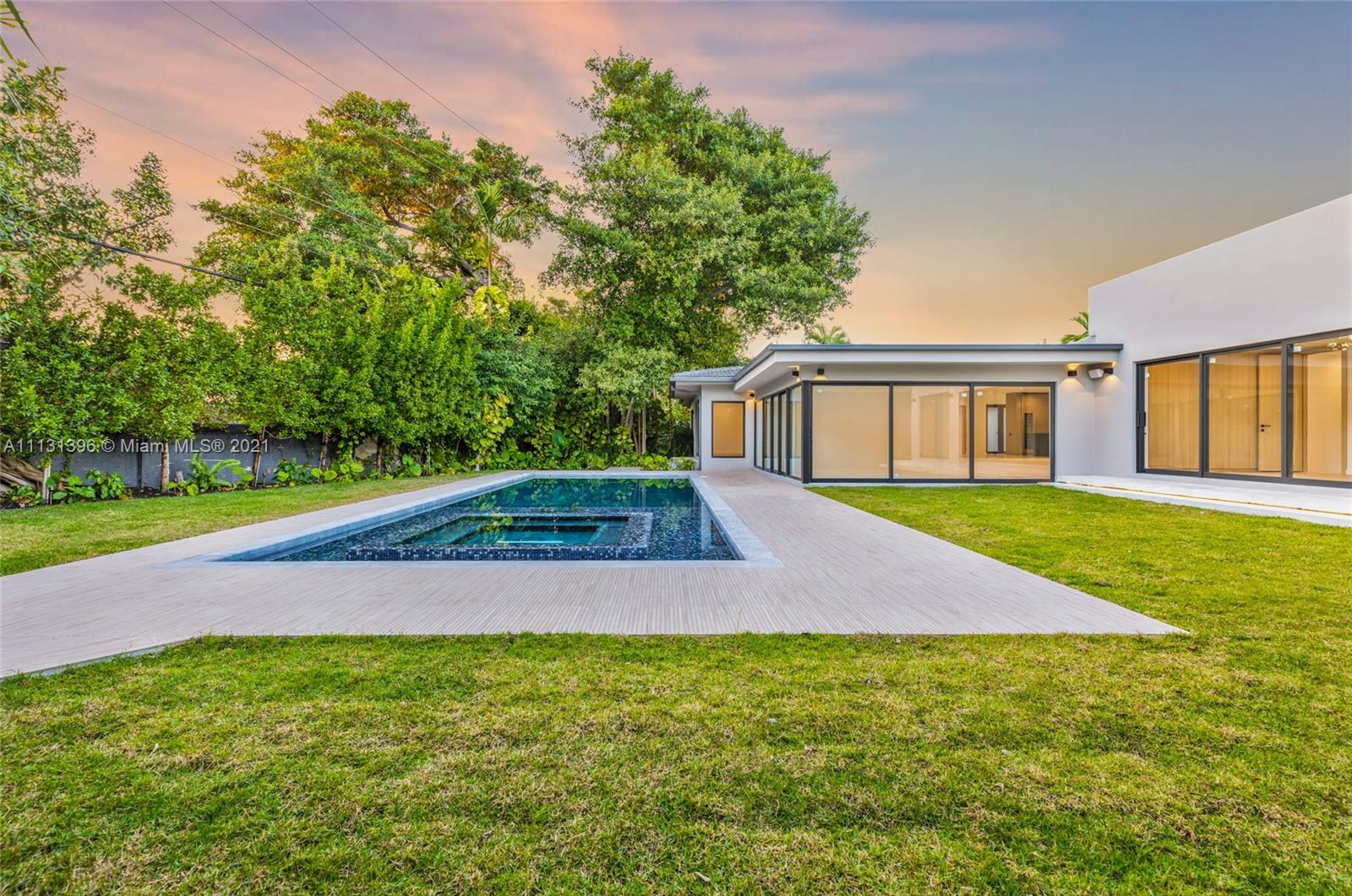 BAY HEIGHTS - Residential