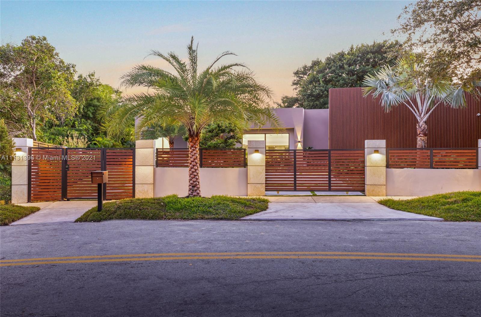 BAY HEIGHTS - Residential