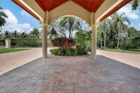 A home in Davie