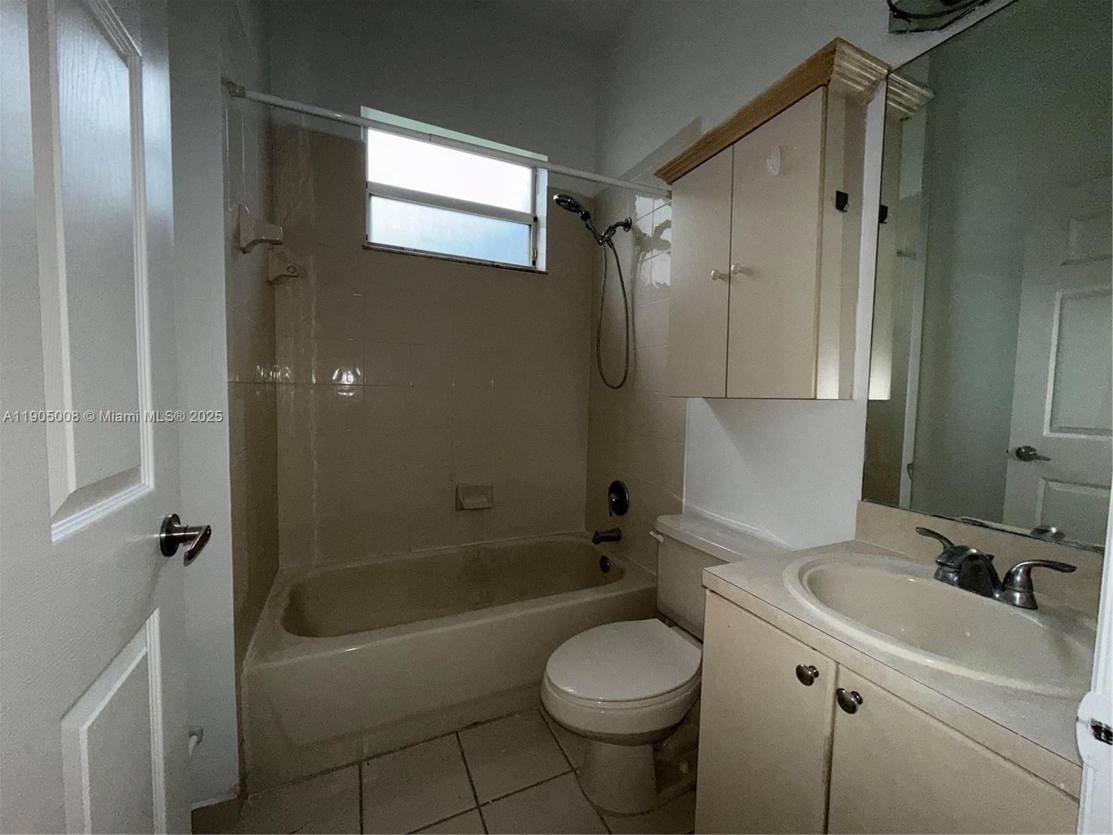 KEYS-GATE NO 1 - Residential