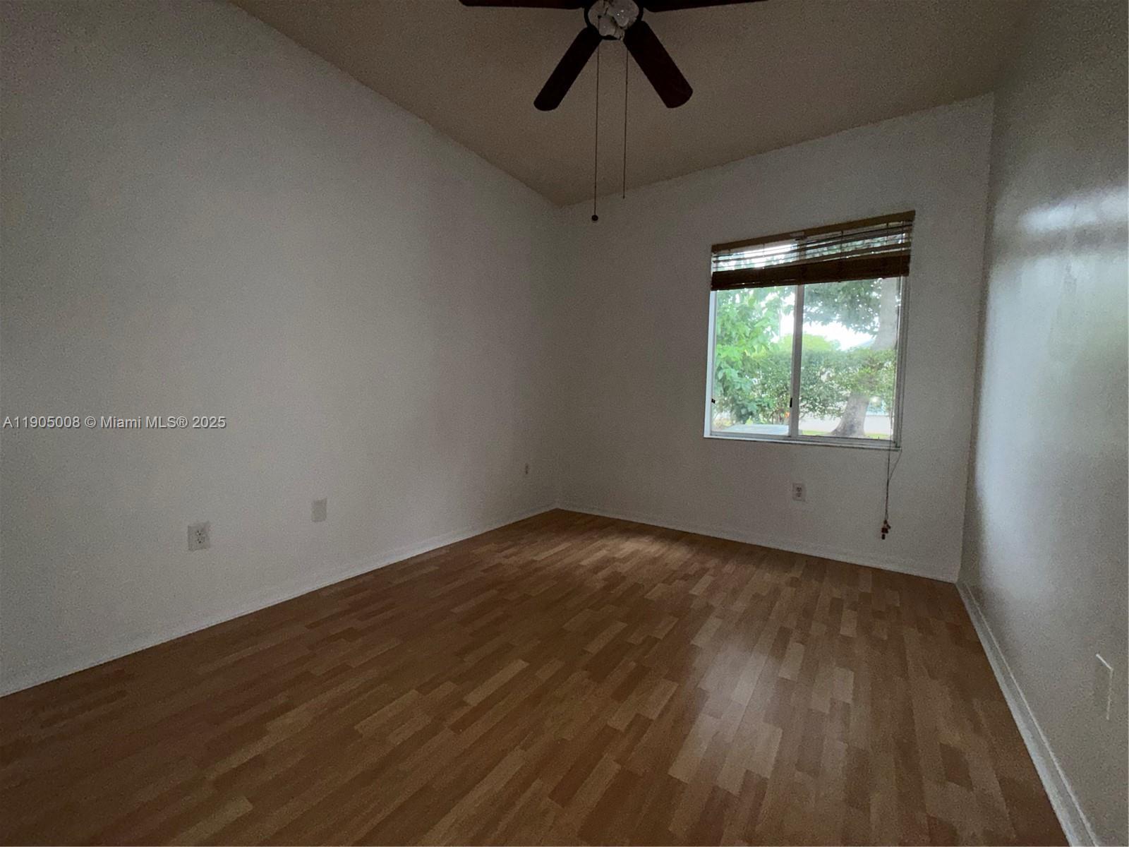 KEYS-GATE NO 1 - Residential