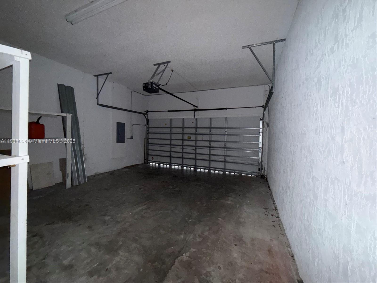 KEYS-GATE NO 1 - Residential