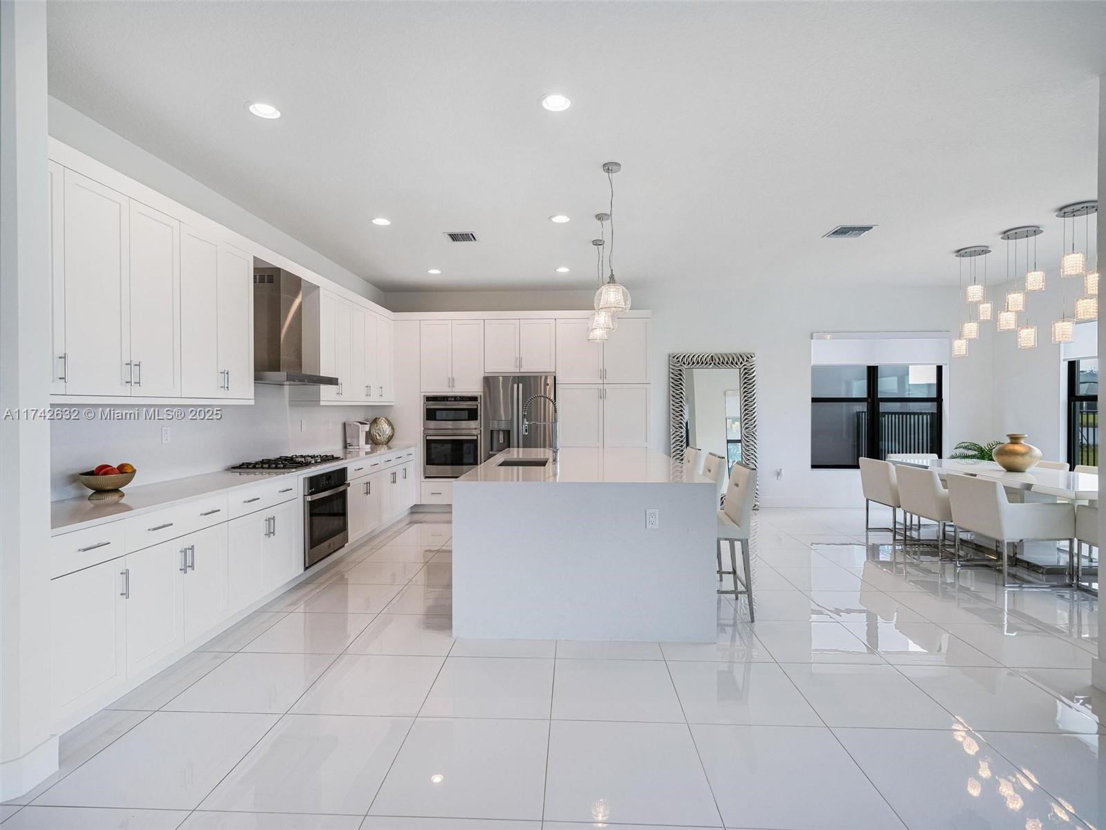 LOTUS PALM - Residential