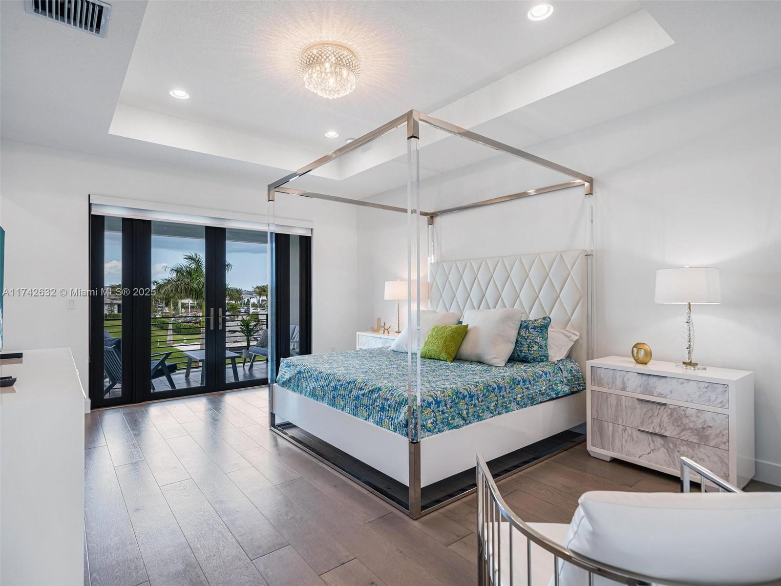 LOTUS PALM - Residential