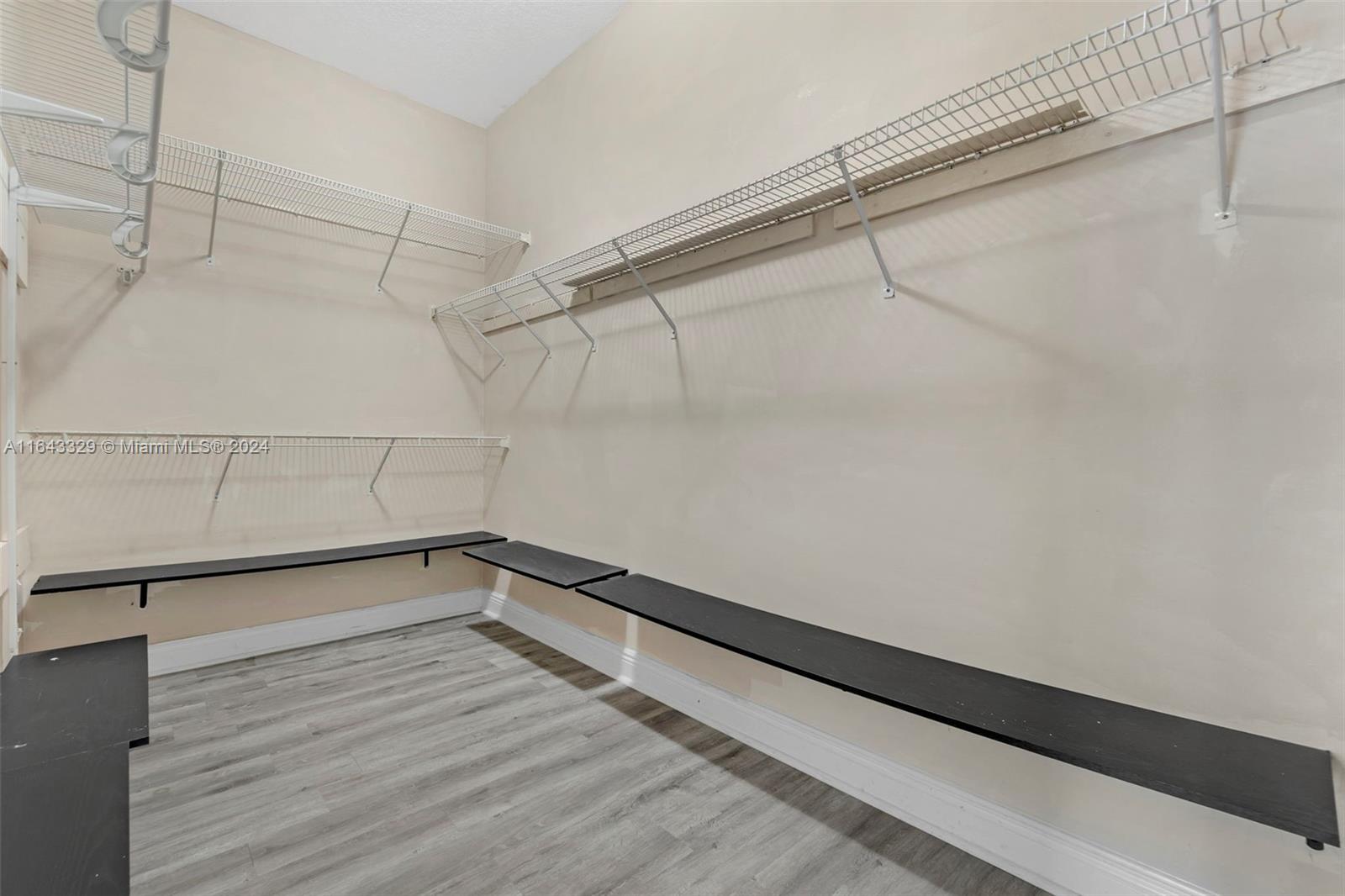 WEST LAKES GARDENS ESTATE - Residential Lease