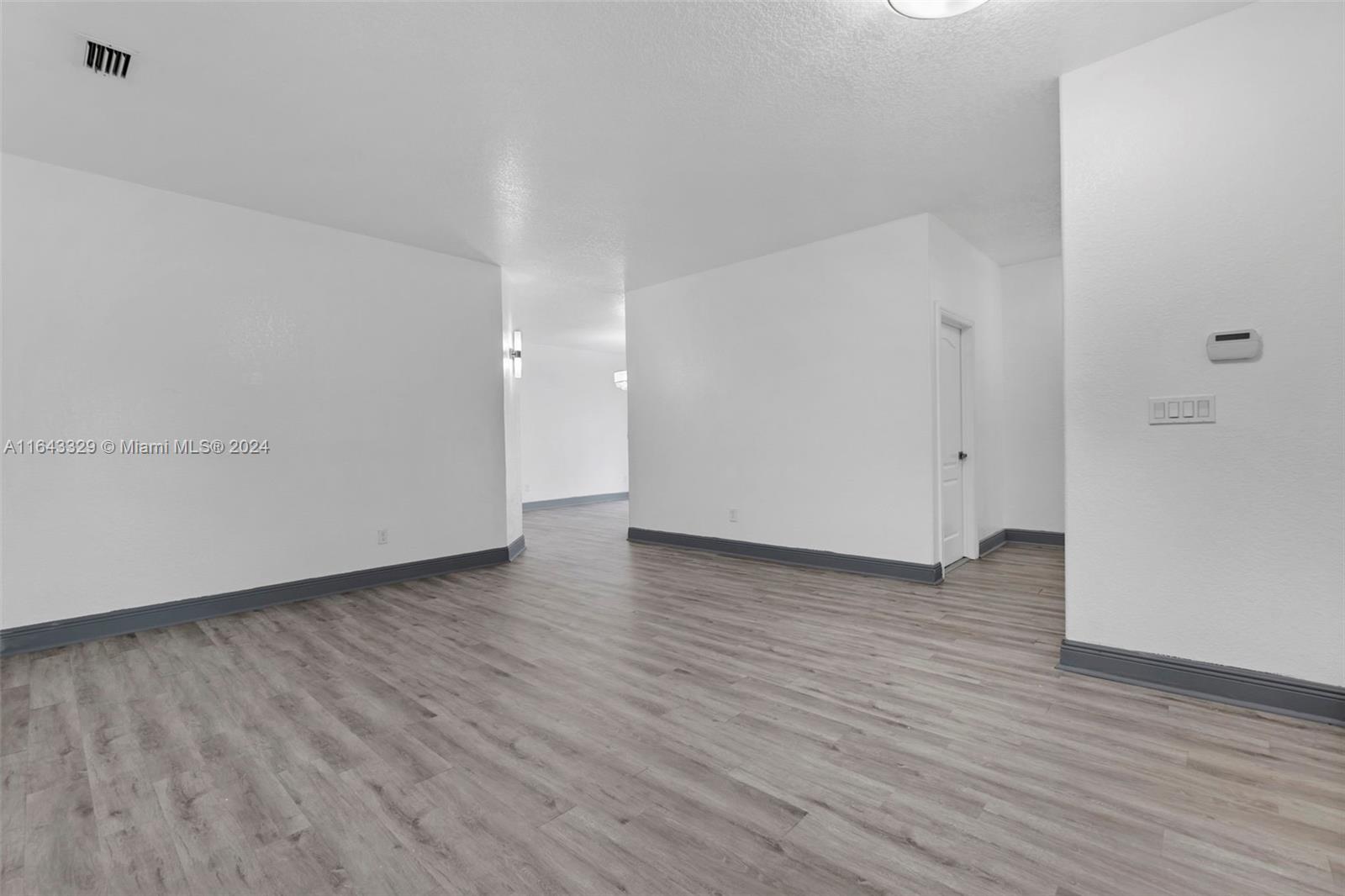 WEST LAKES GARDENS ESTATE - Residential Lease