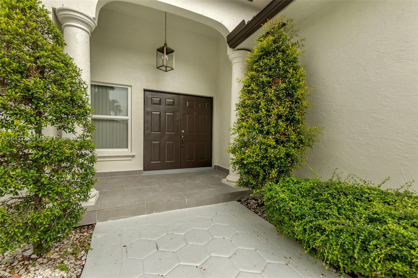WEST LAKES GARDENS ESTATE - Residential Lease